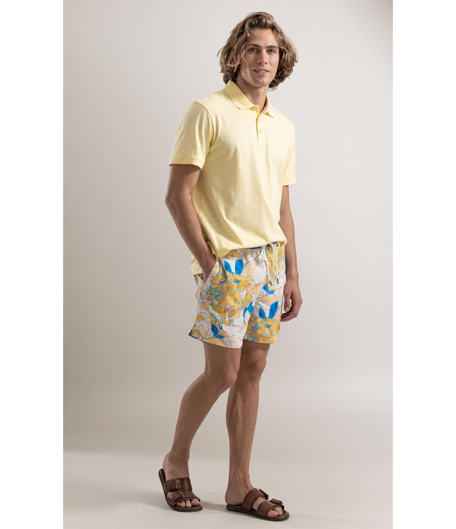 Beach Short Claude Regular Amarelo