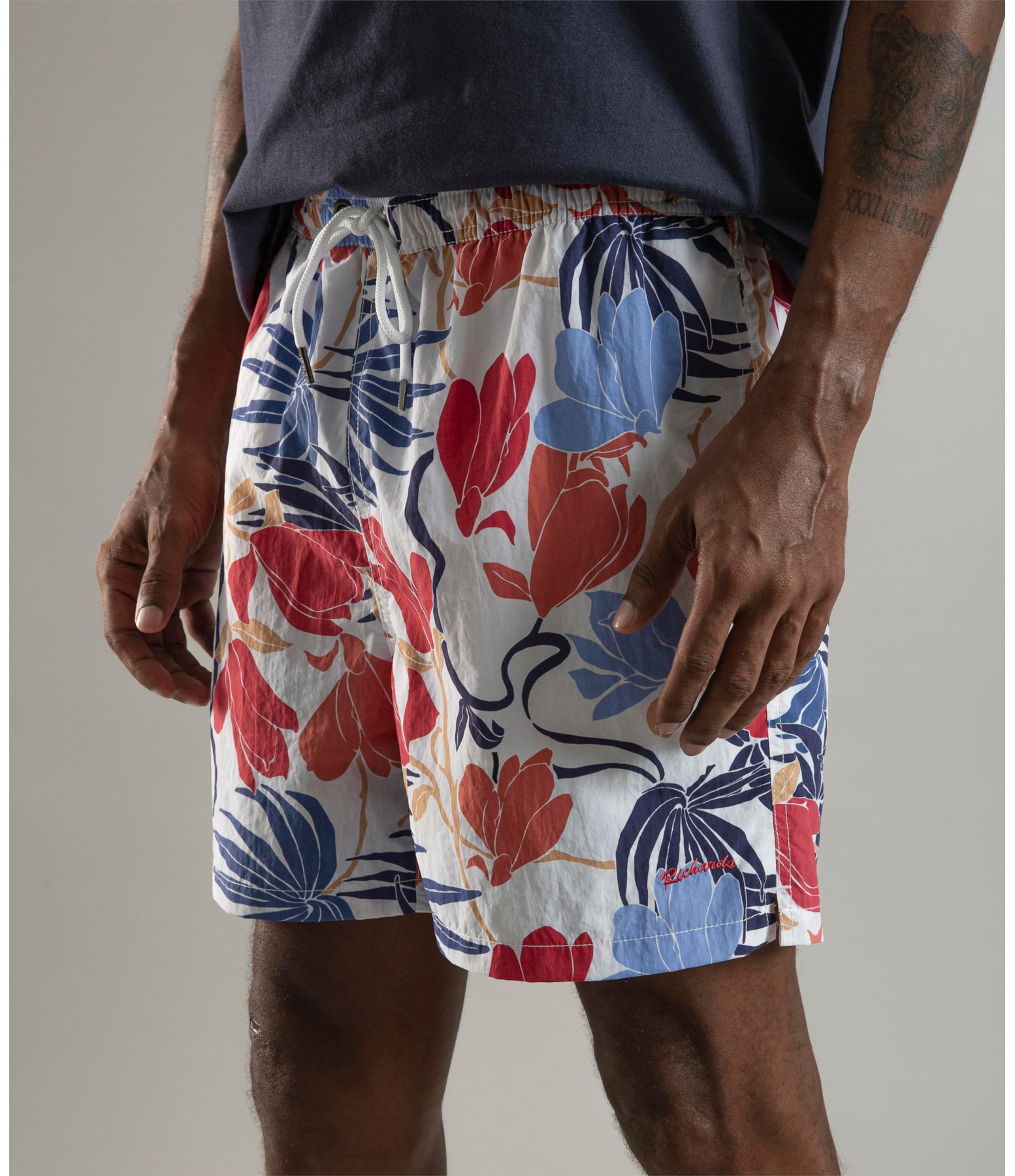 Beach Short Flowery Regular Branco