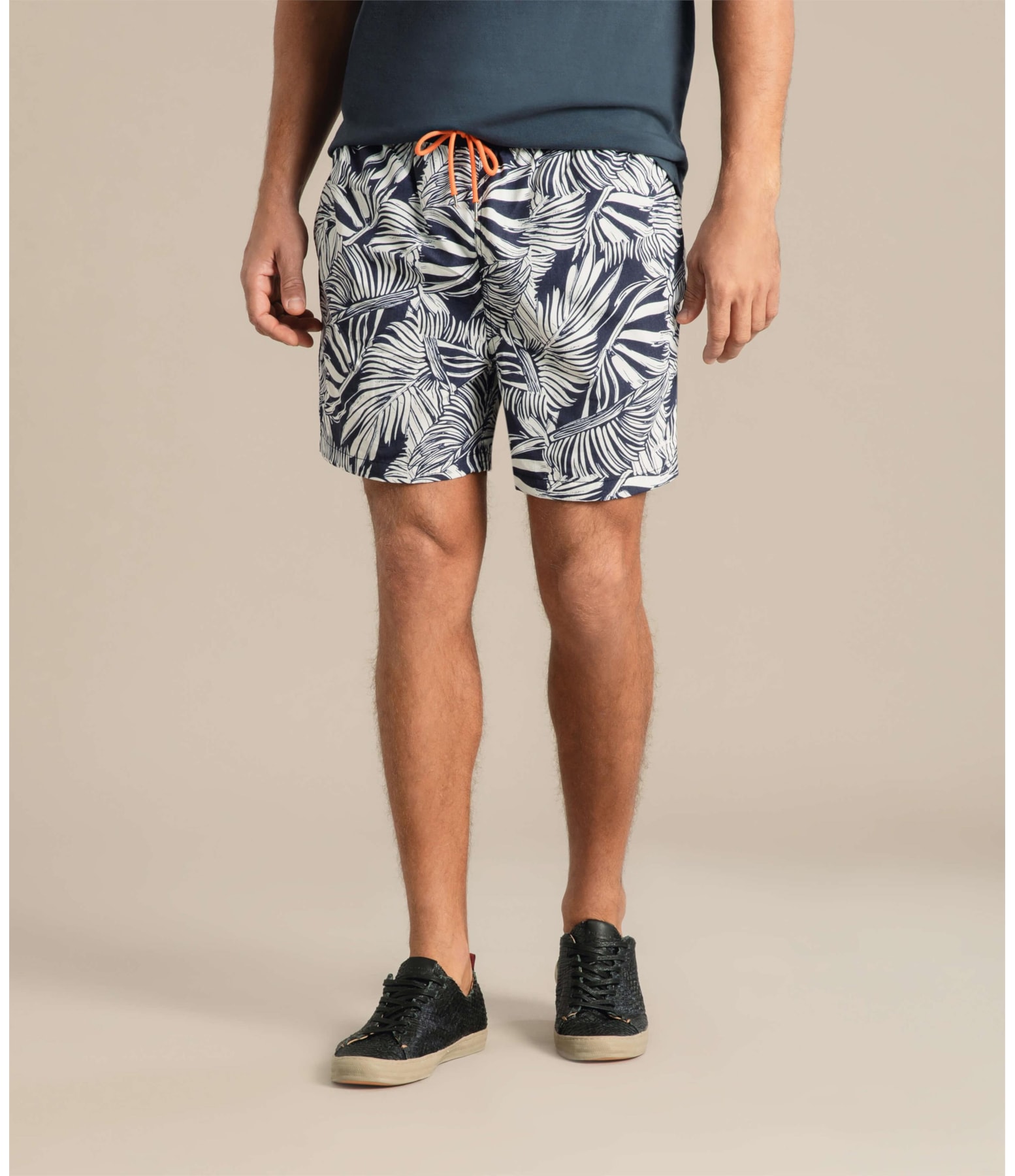 Beach Short Folhas Grey Regular Marinho