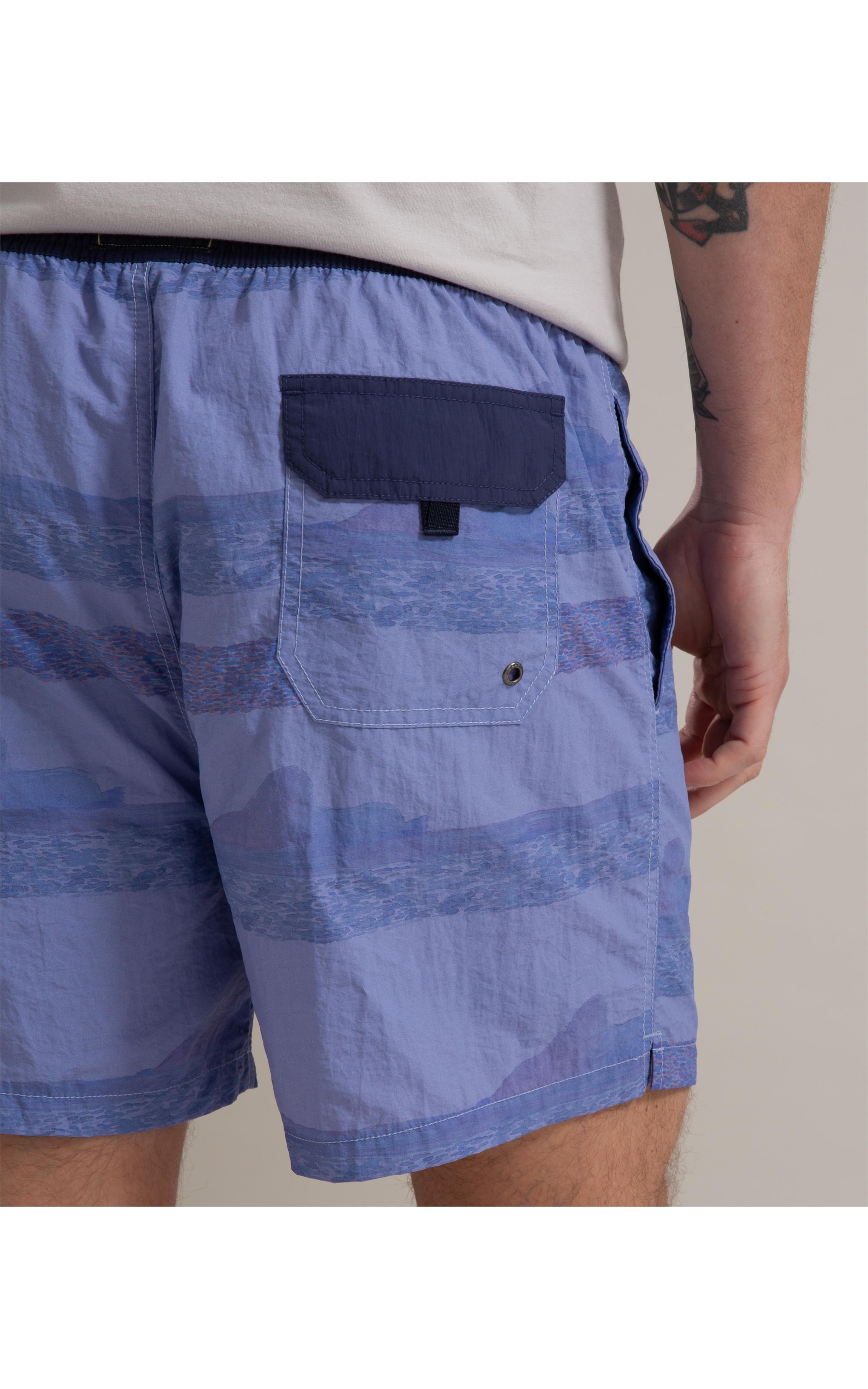 Beach Short Listrado Irmaos Regular Hortencia