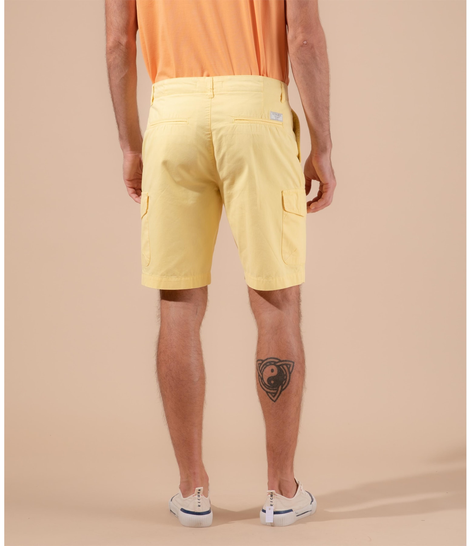 Bermuda Cargo Con Amarelo Claro