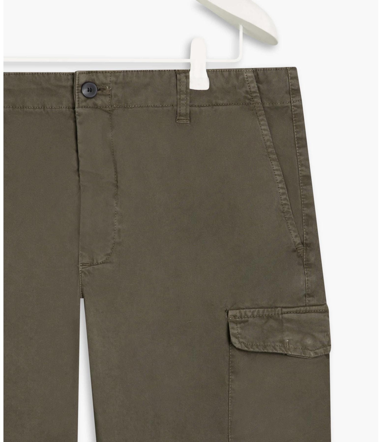 Bermuda Cargo Con Verde Army