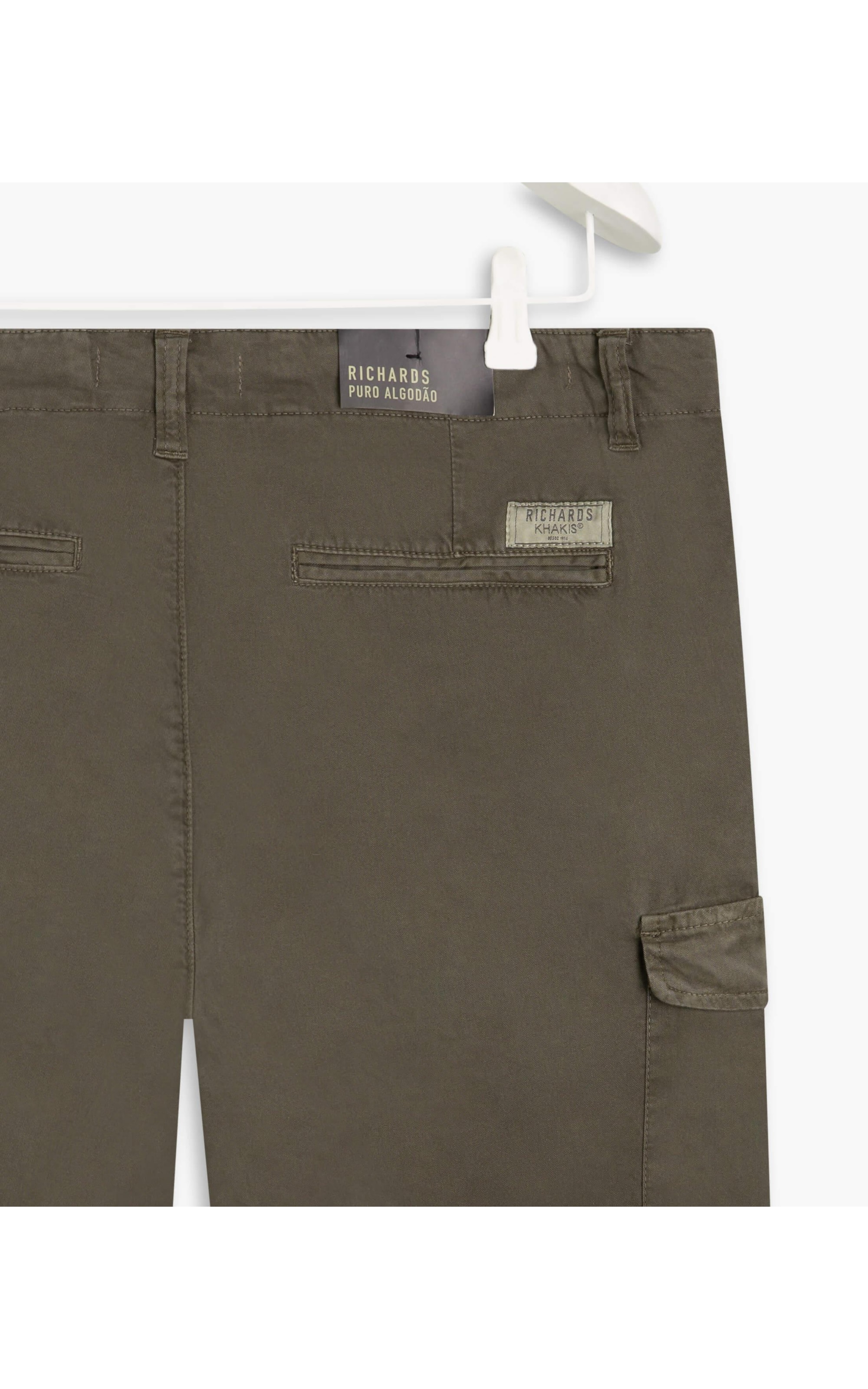 Bermuda Cargo Con Verde Army