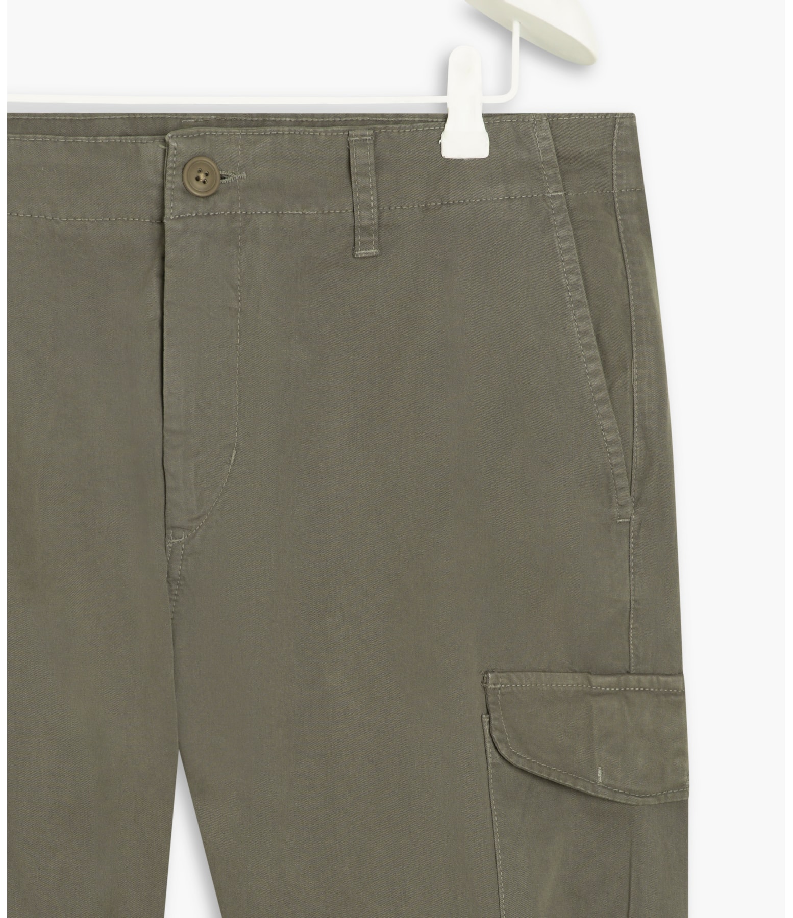 Bermuda Cargo Con Verde Escuro