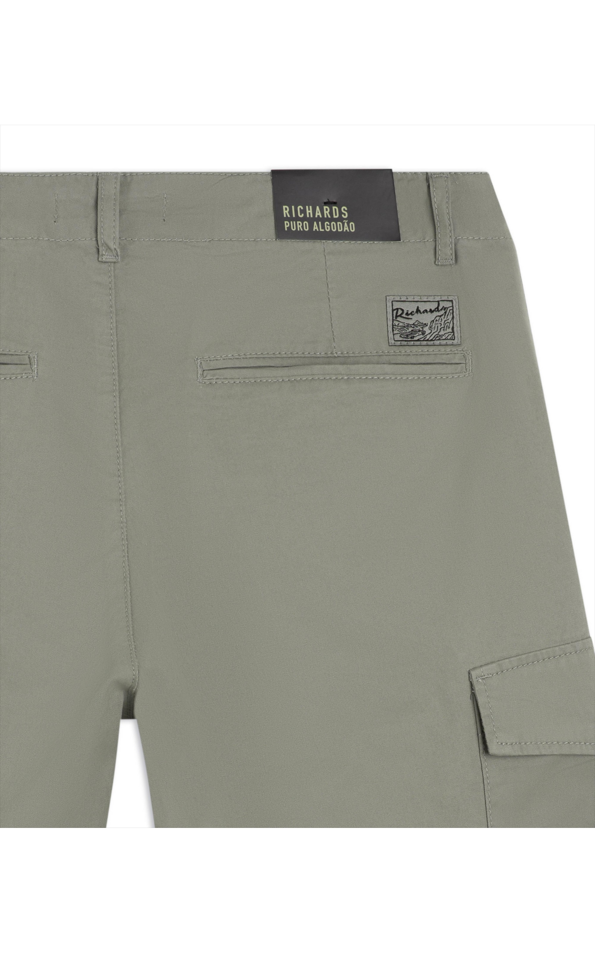 Bermuda Cargo Con Verde Escuro