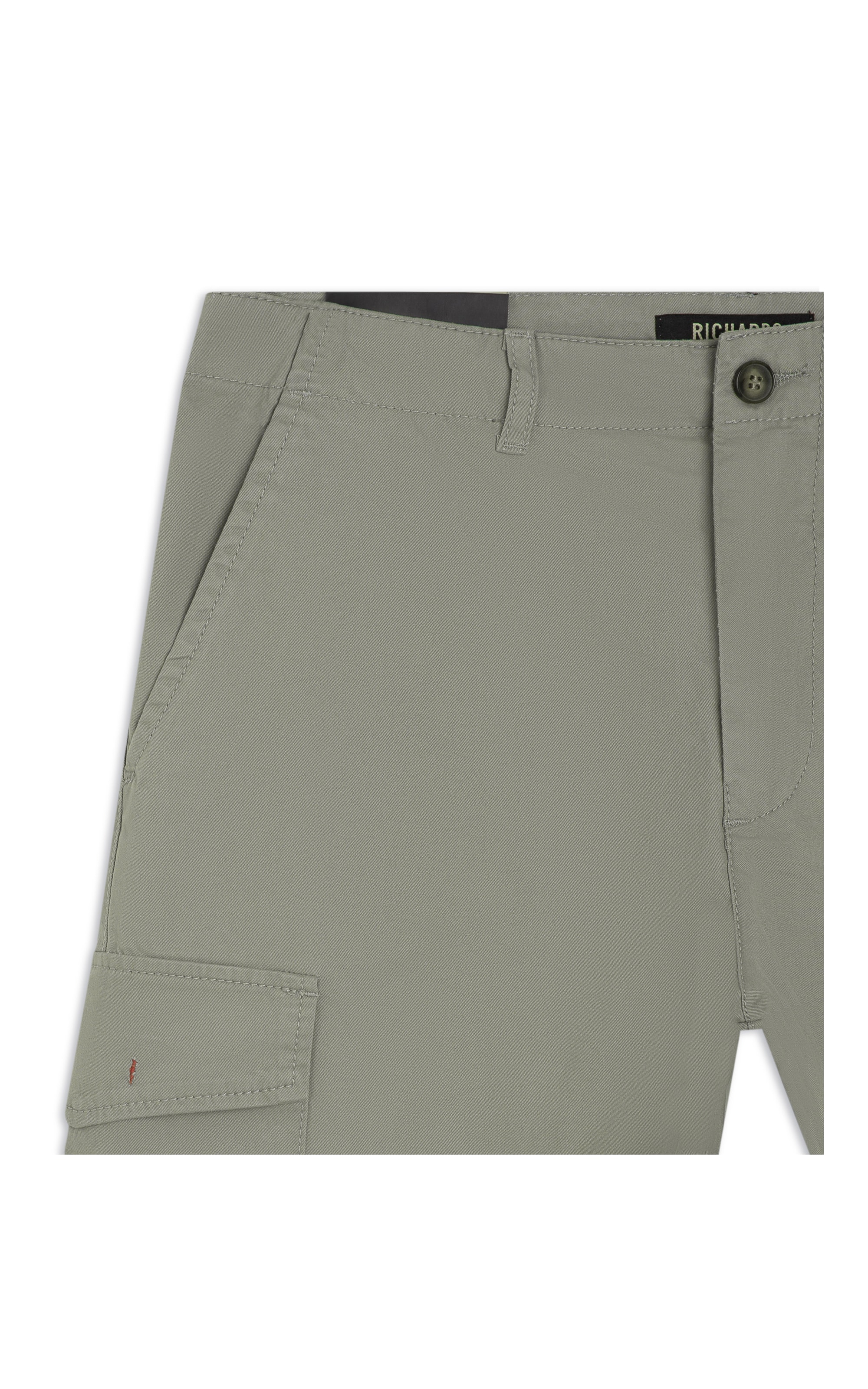 Bermuda Cargo Con Verde Escuro