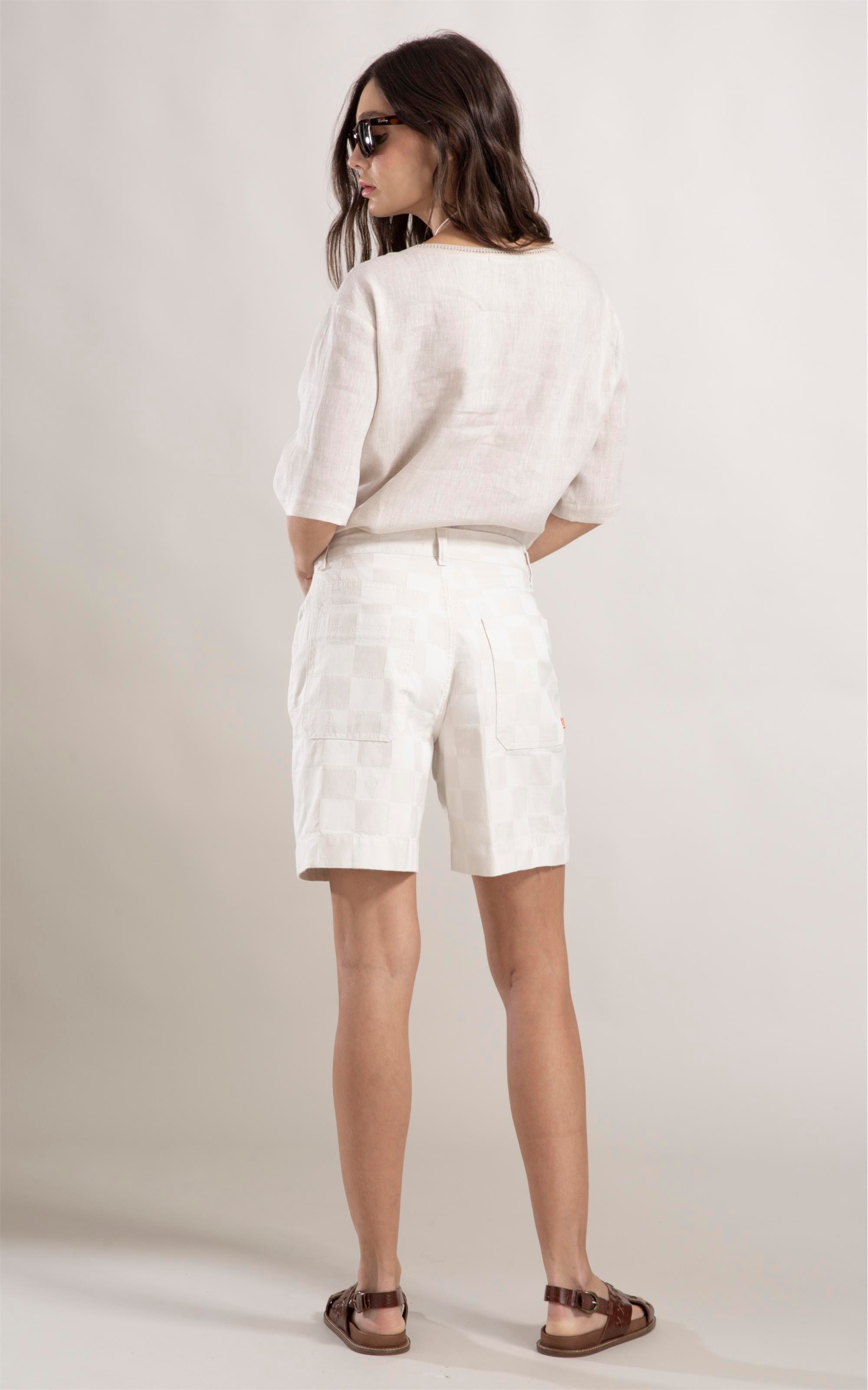 Bermuda Checkers Jacquard Off White