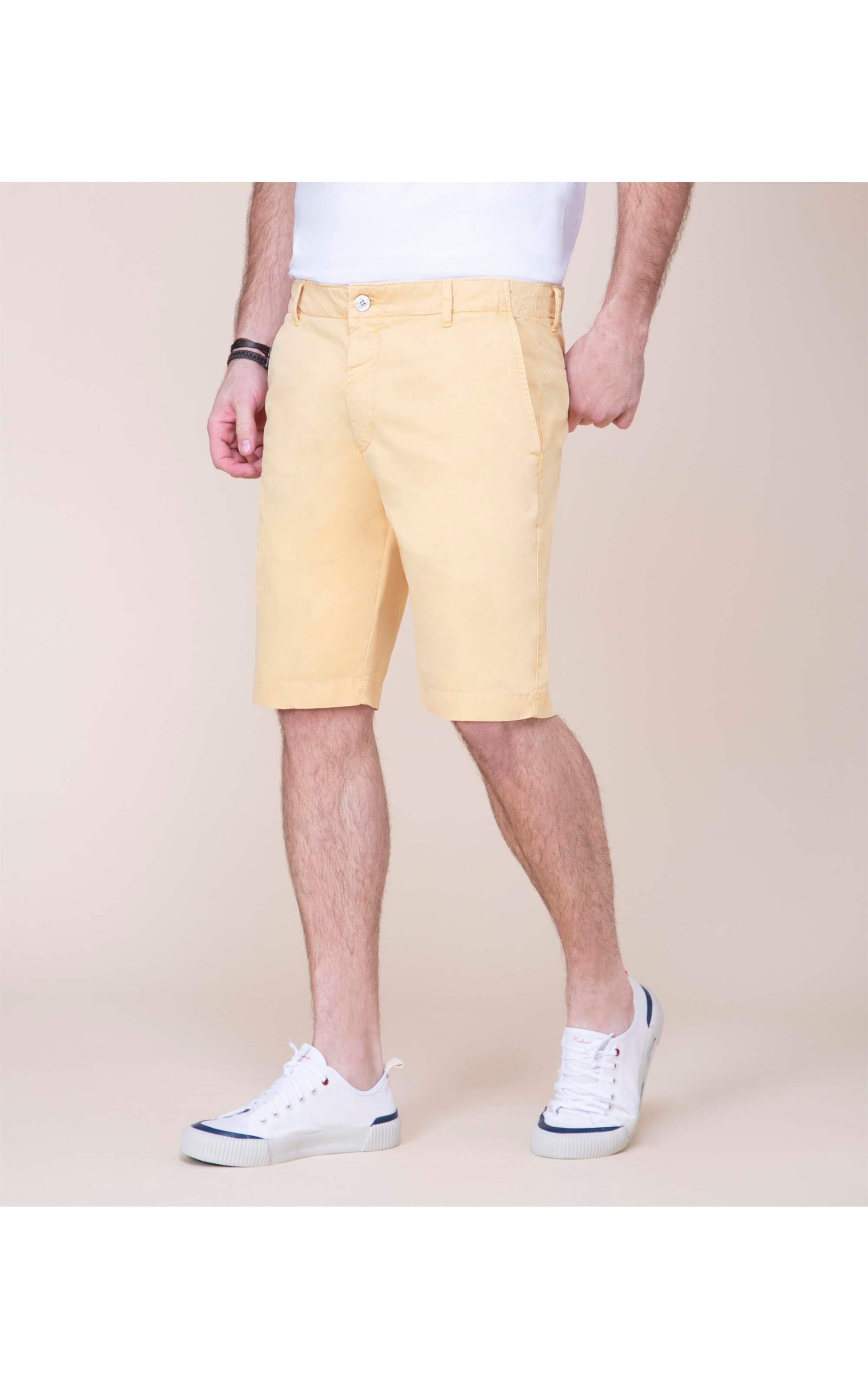 Bermuda Chino Amarelo Claro _V22