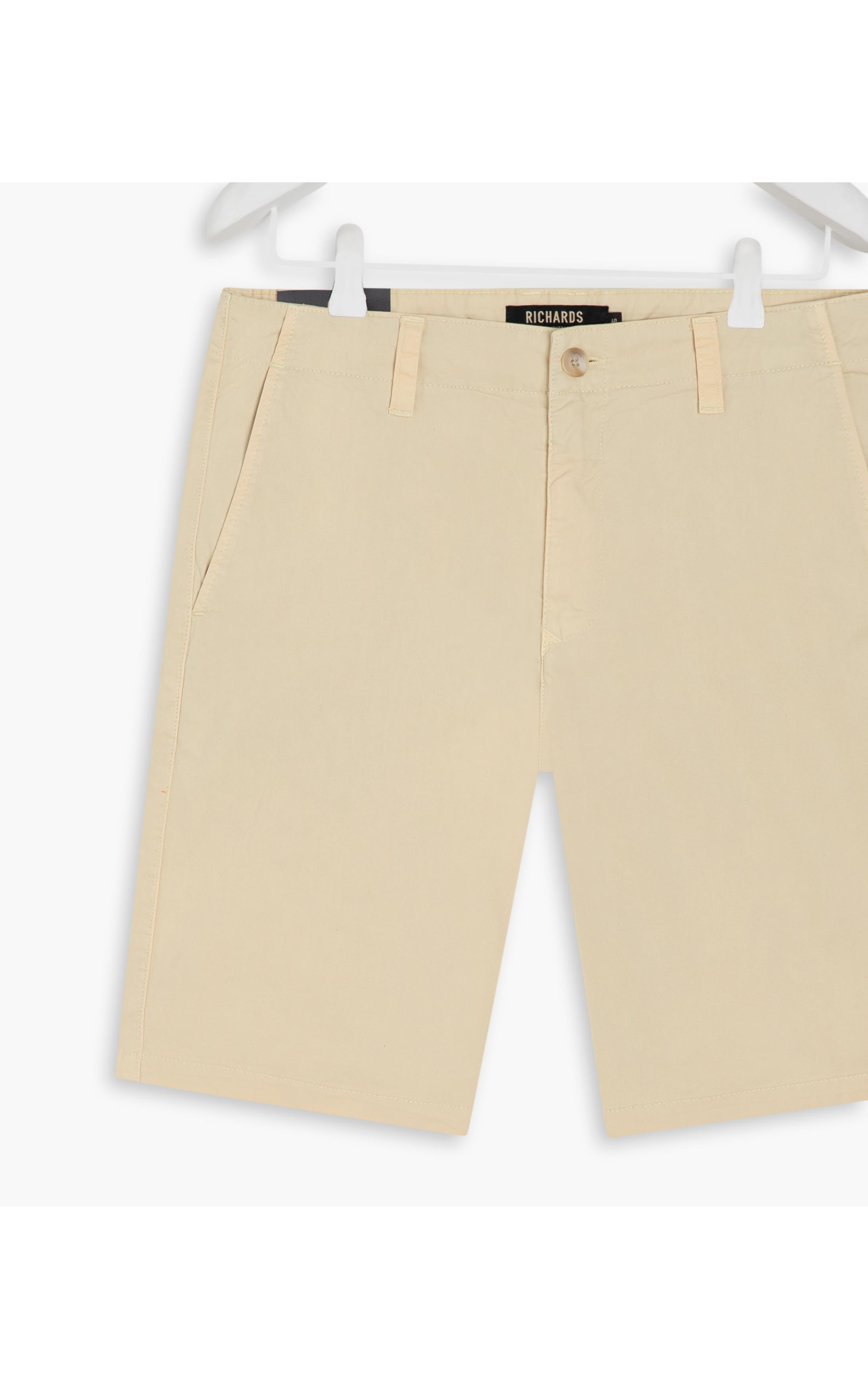 Bermuda Chino Con Amarelo Claro