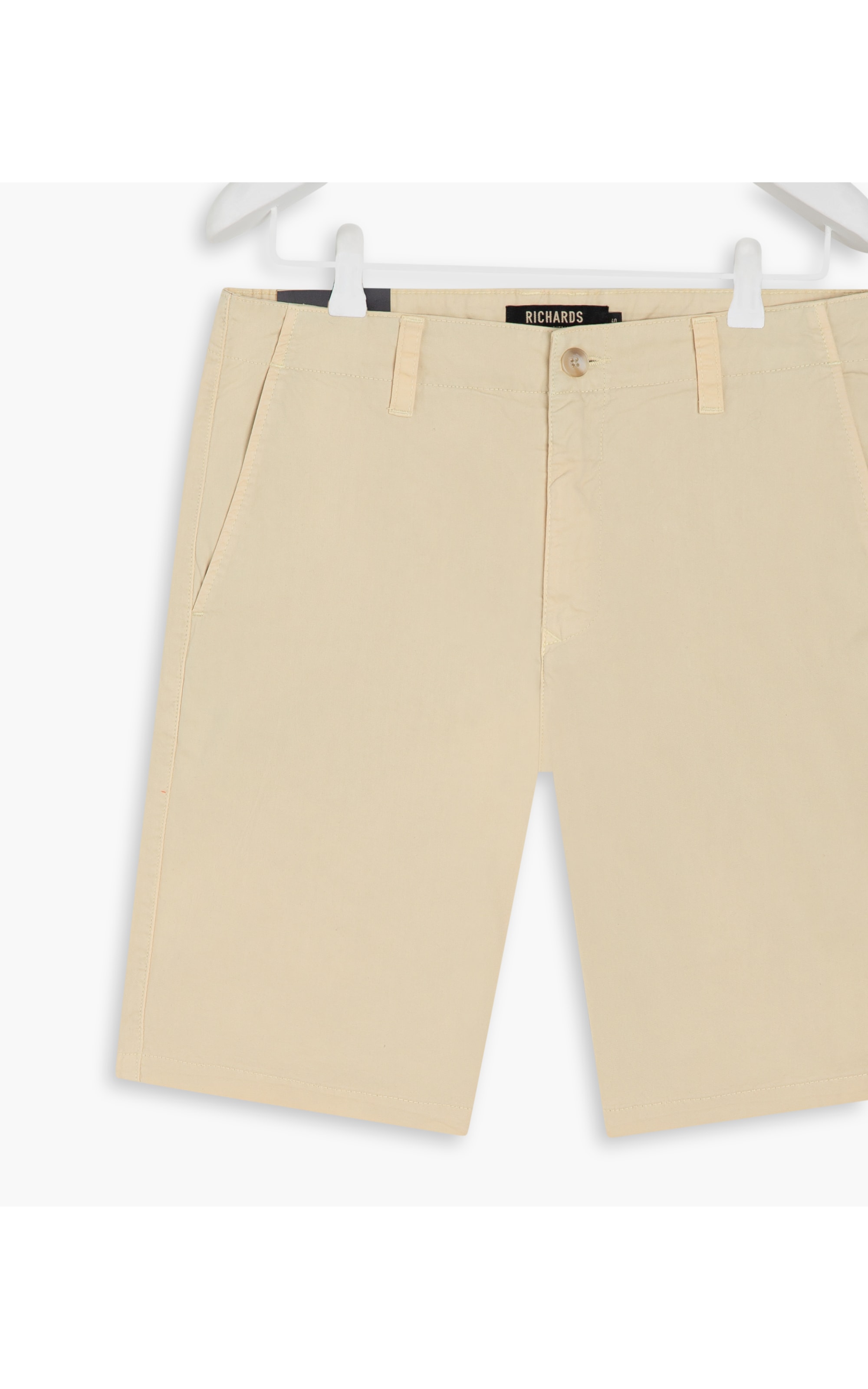 Bermuda Chino Con Amarelo Claro