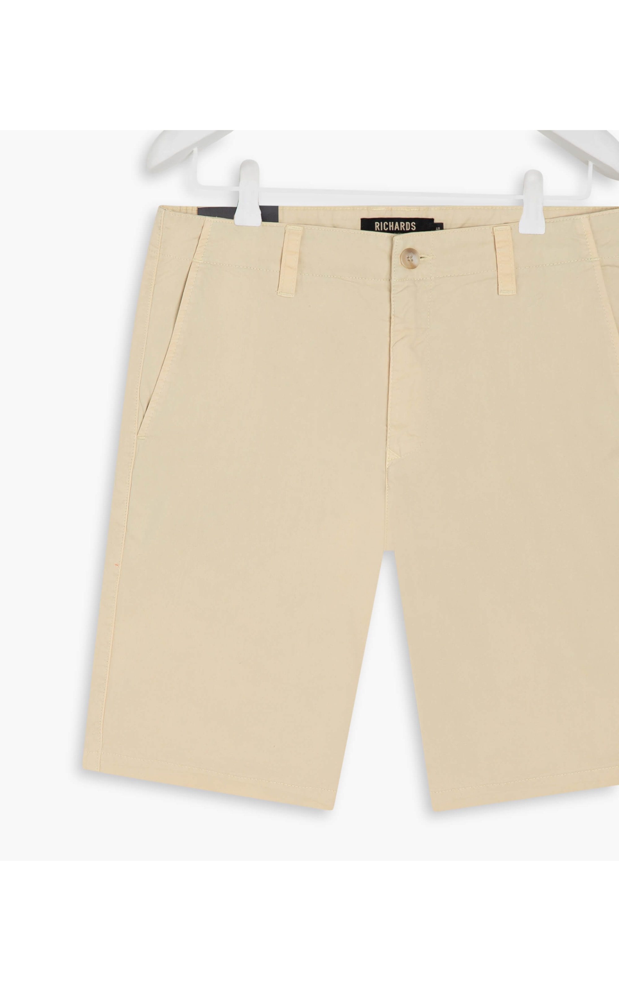Bermuda Chino Con Amarelo Claro