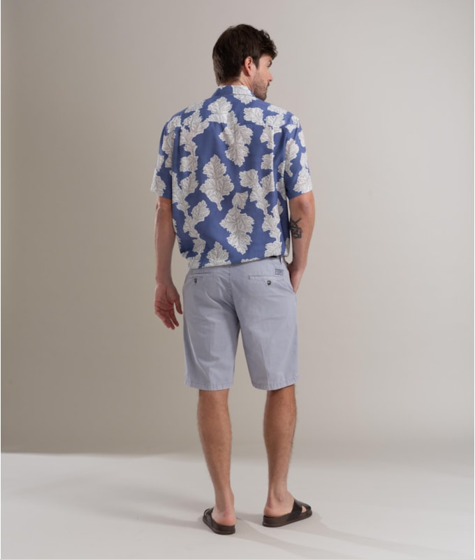 Bermuda Chino Con Azul Claro