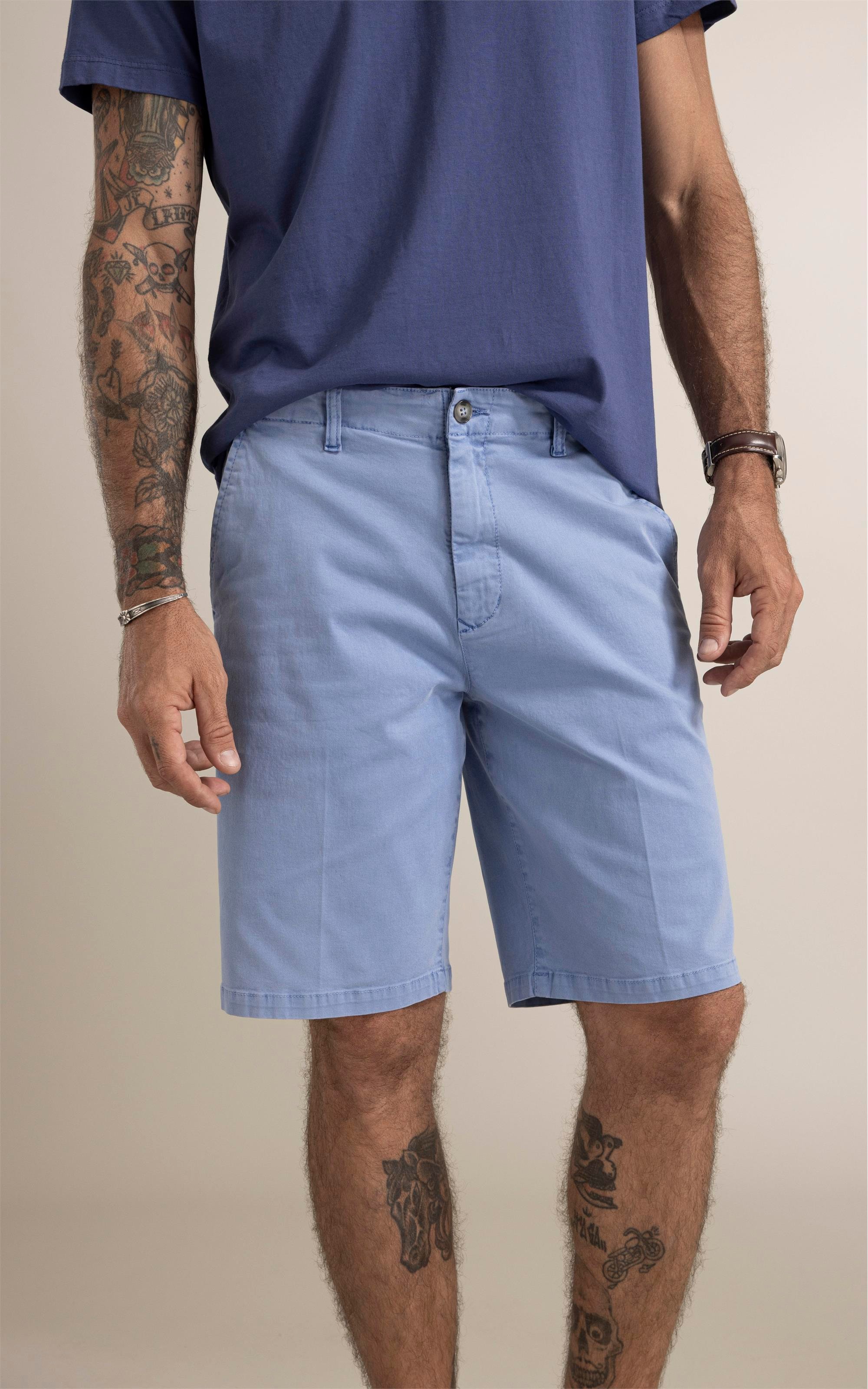 Bermuda Chino Con Azul Medio