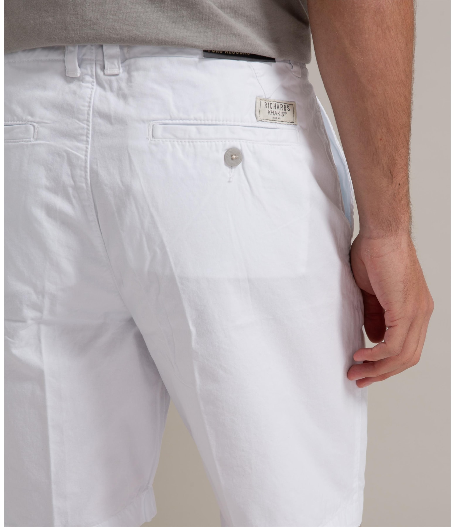 Bermuda Chino Con Branco