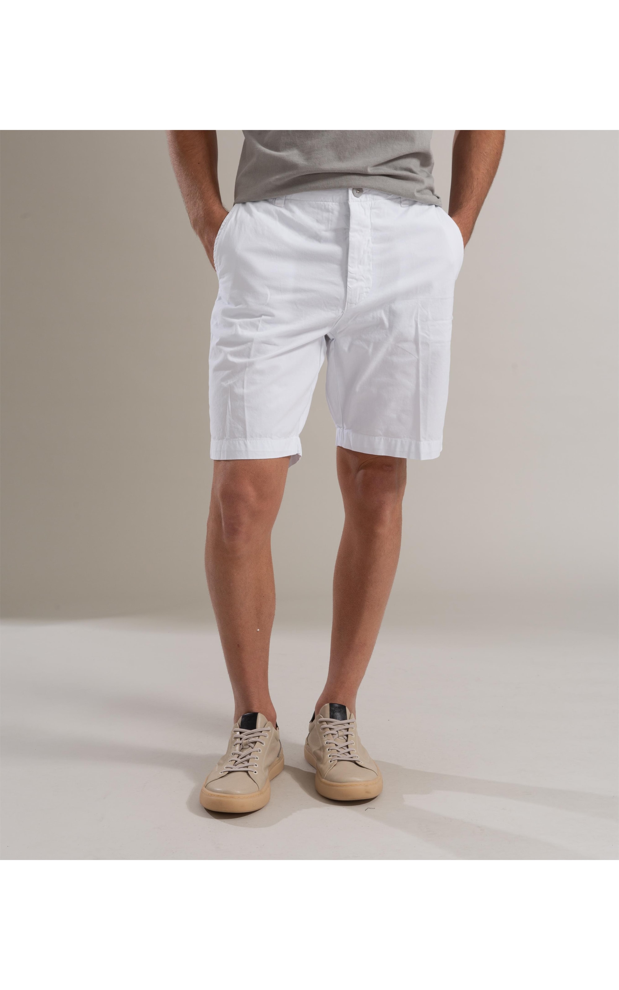 Bermuda Chino Con Branco