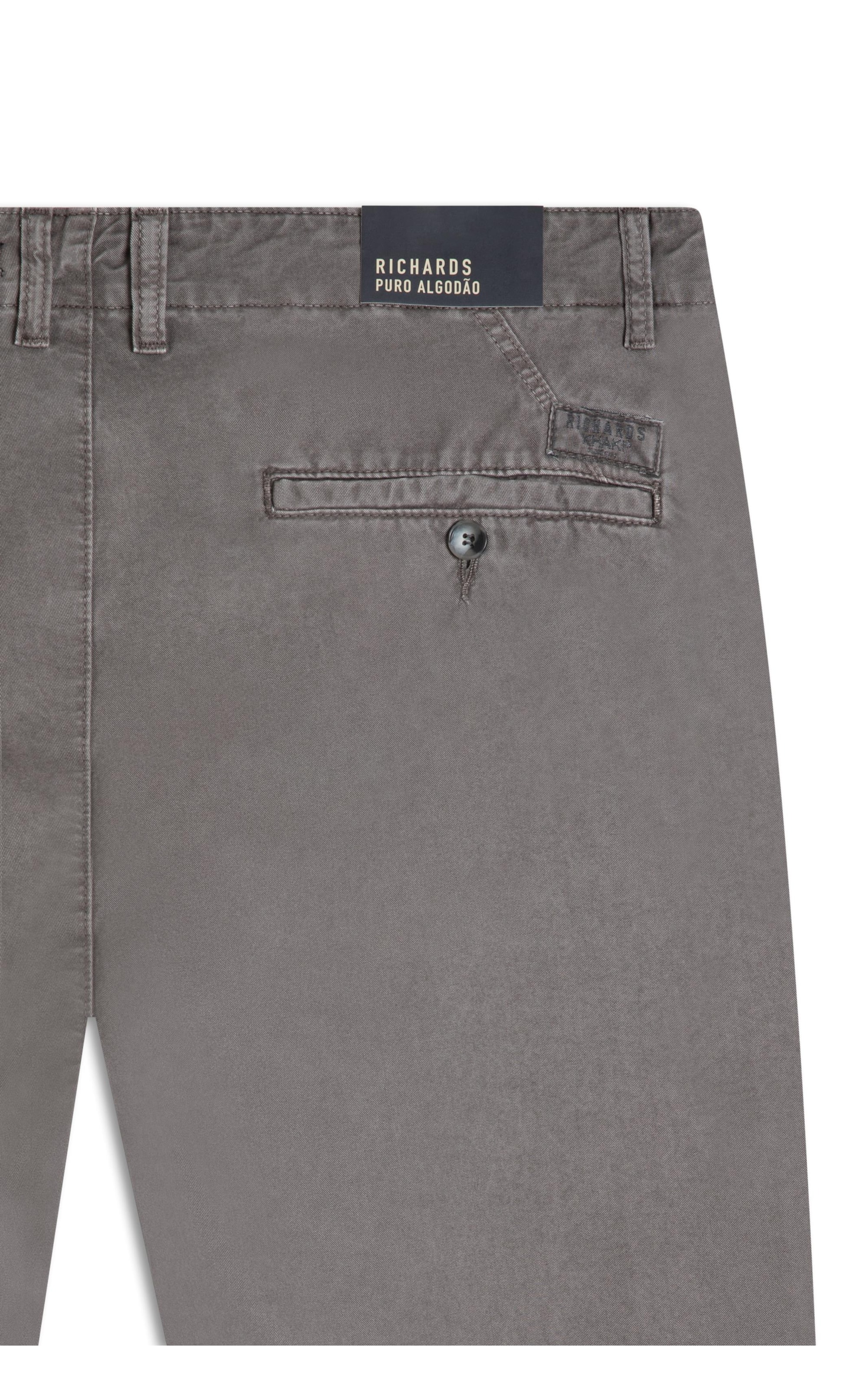 Bermuda Chino Con Castor