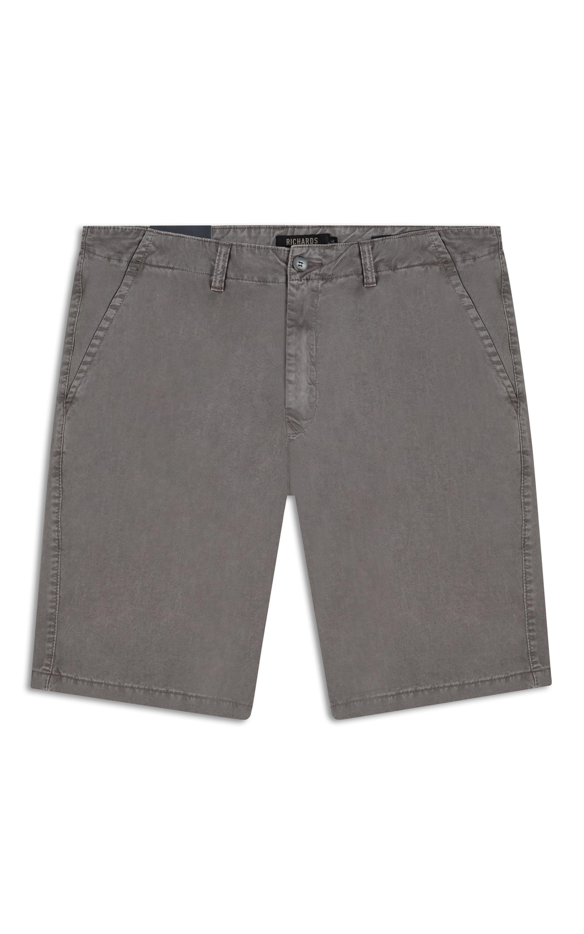 Bermuda Chino Con Castor