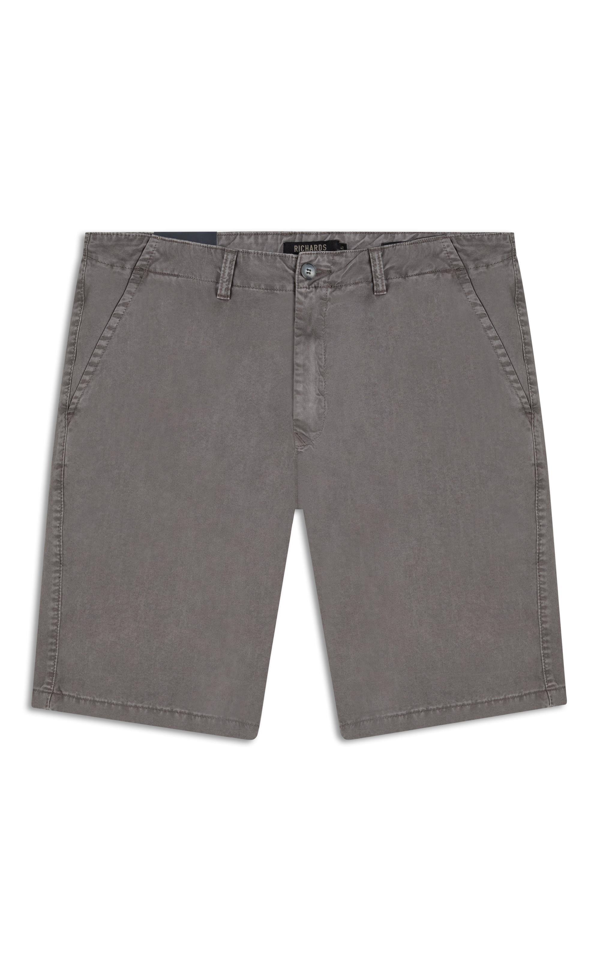 Bermuda Chino Con Castor
