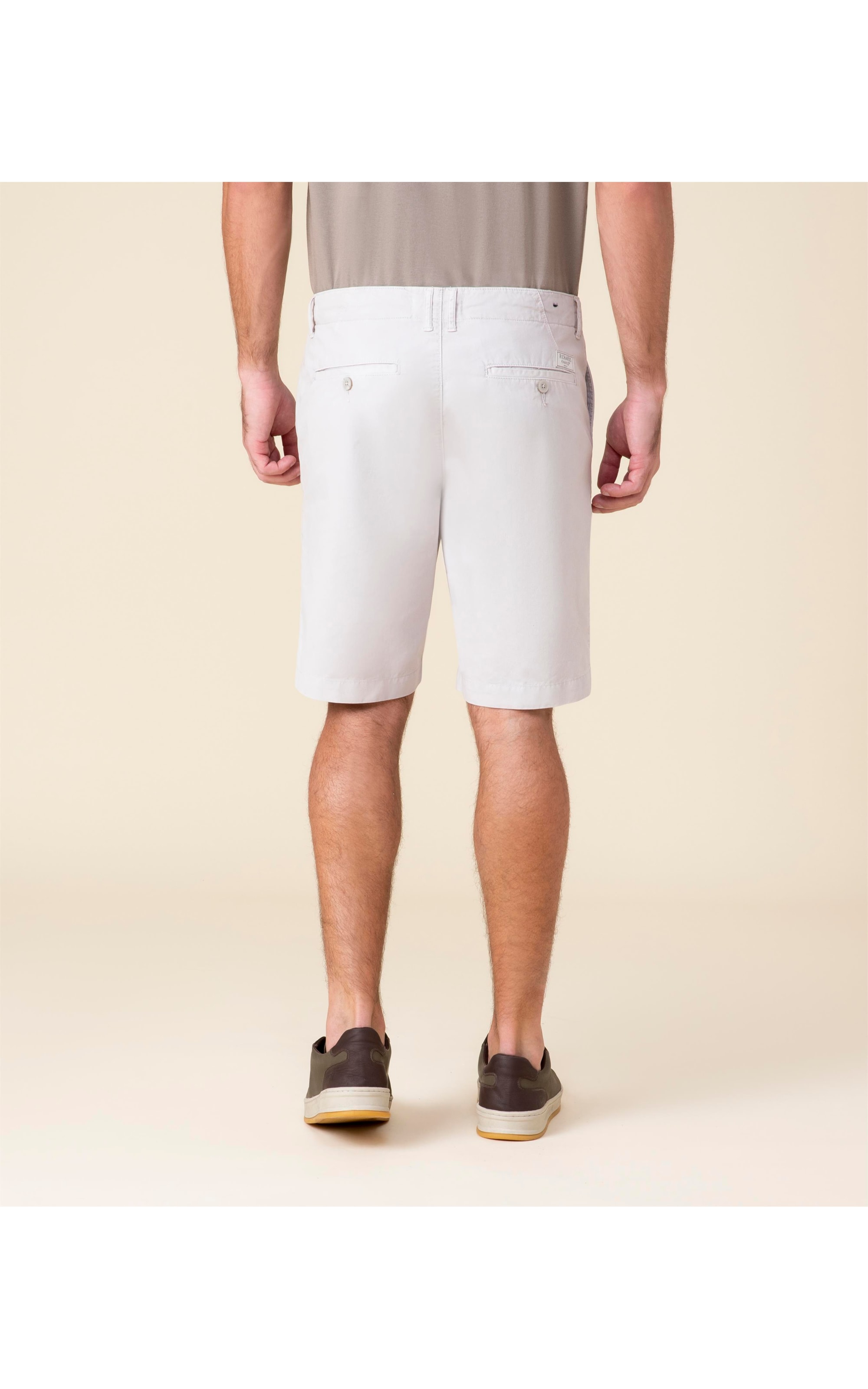 Bermuda Chino Con Gelo