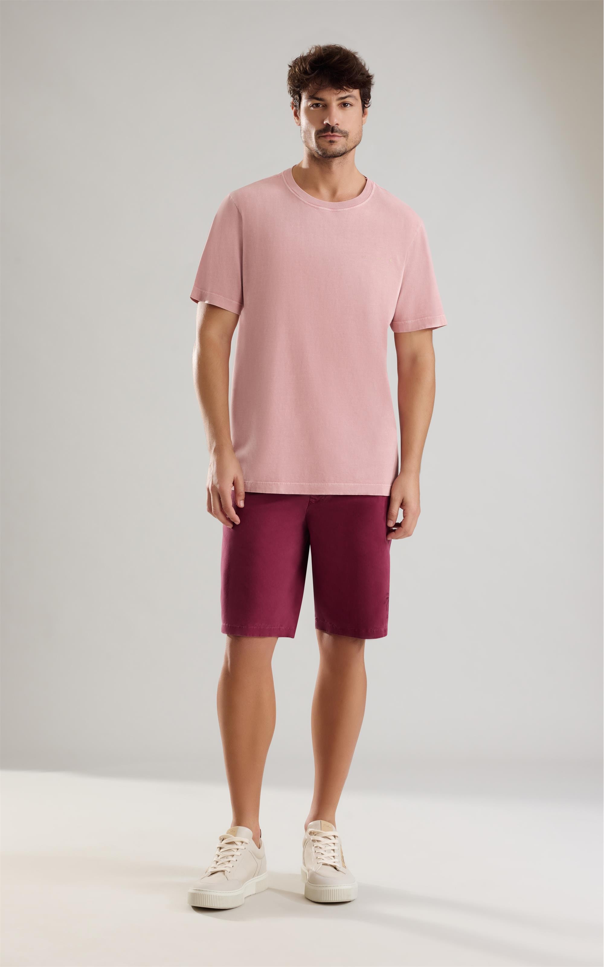 Bermuda Chino Con Magenta