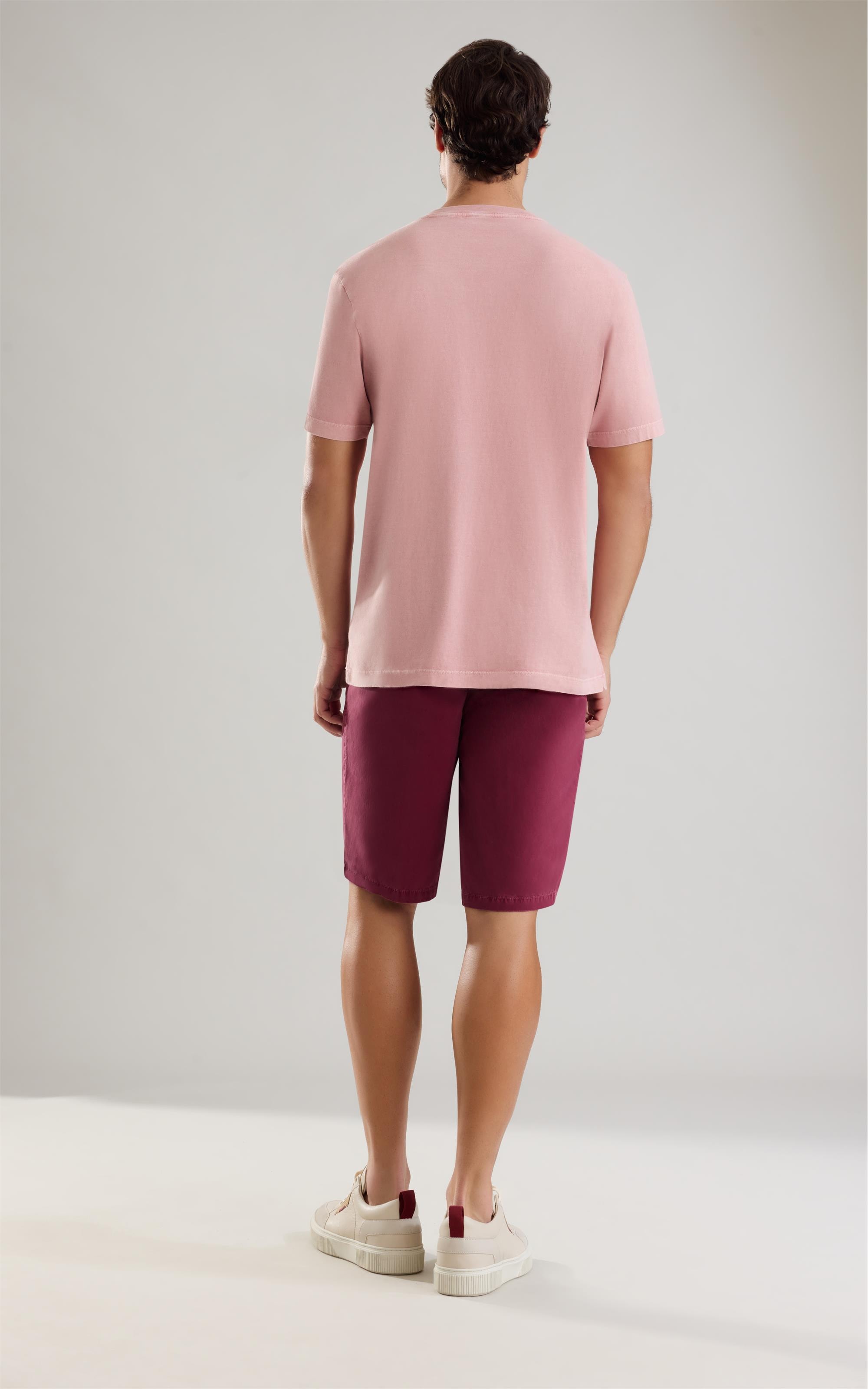 Bermuda Chino Con Magenta