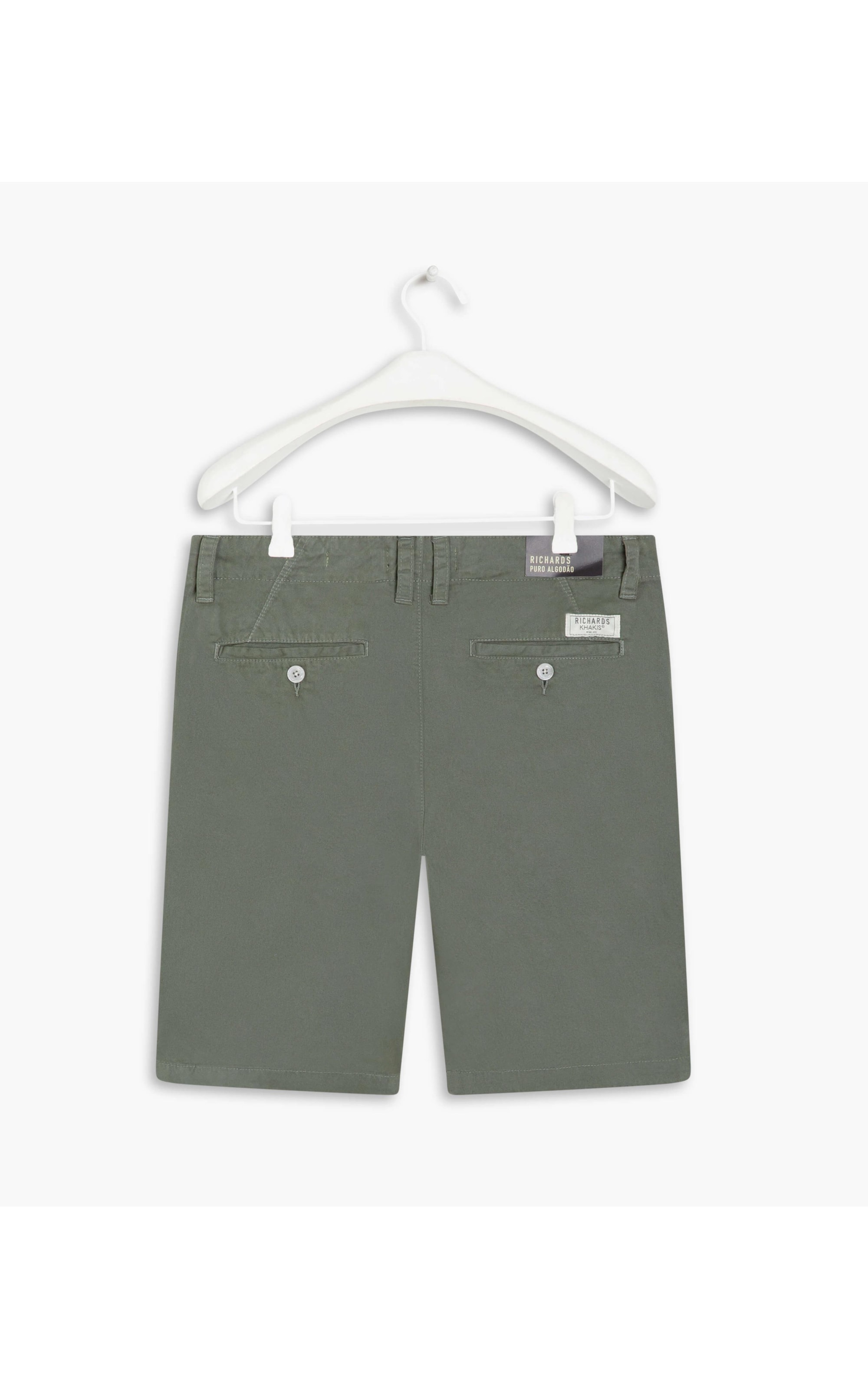 Bermuda Chino Con Verde Escuro