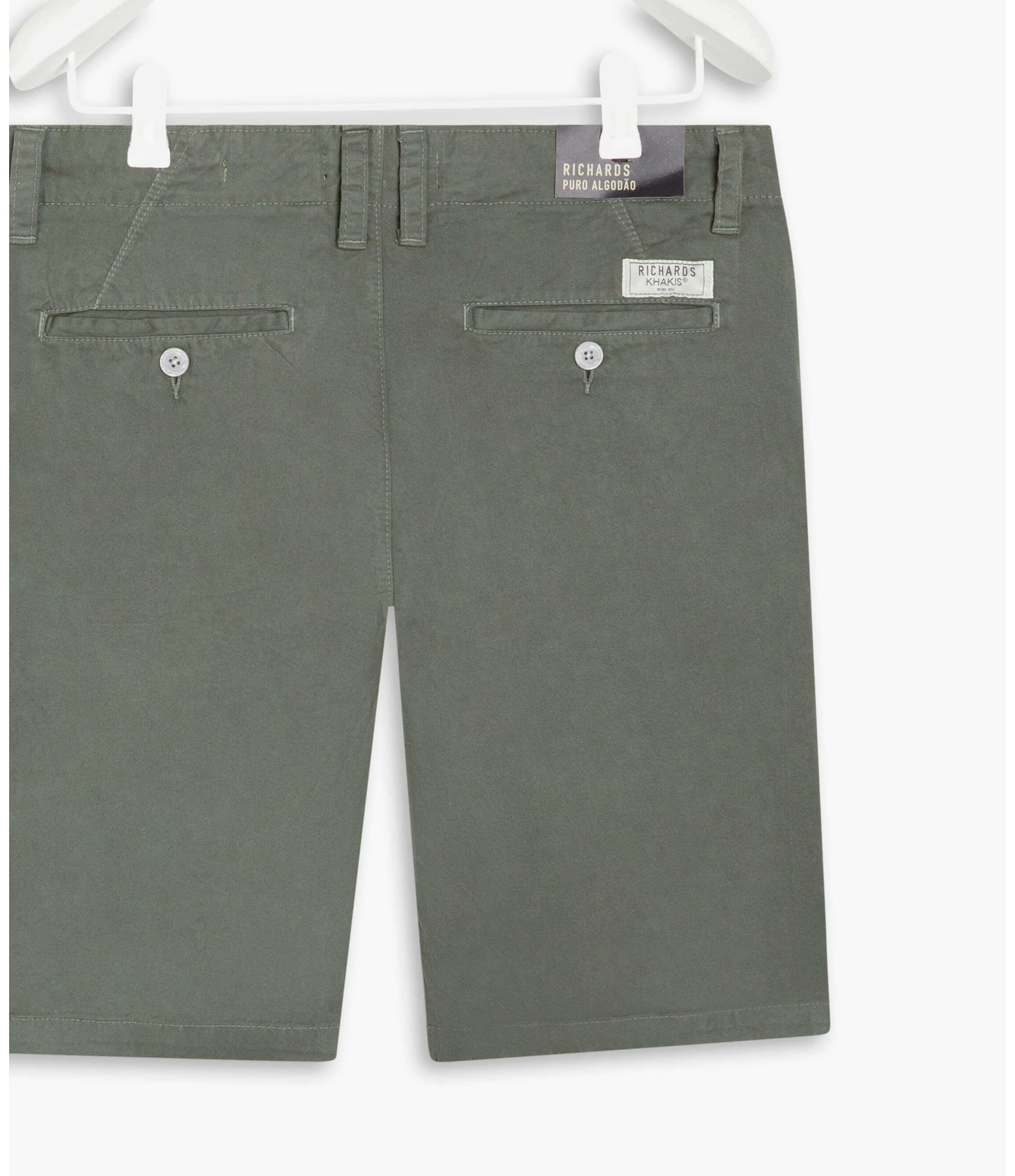 Bermuda Chino Con Verde Escuro