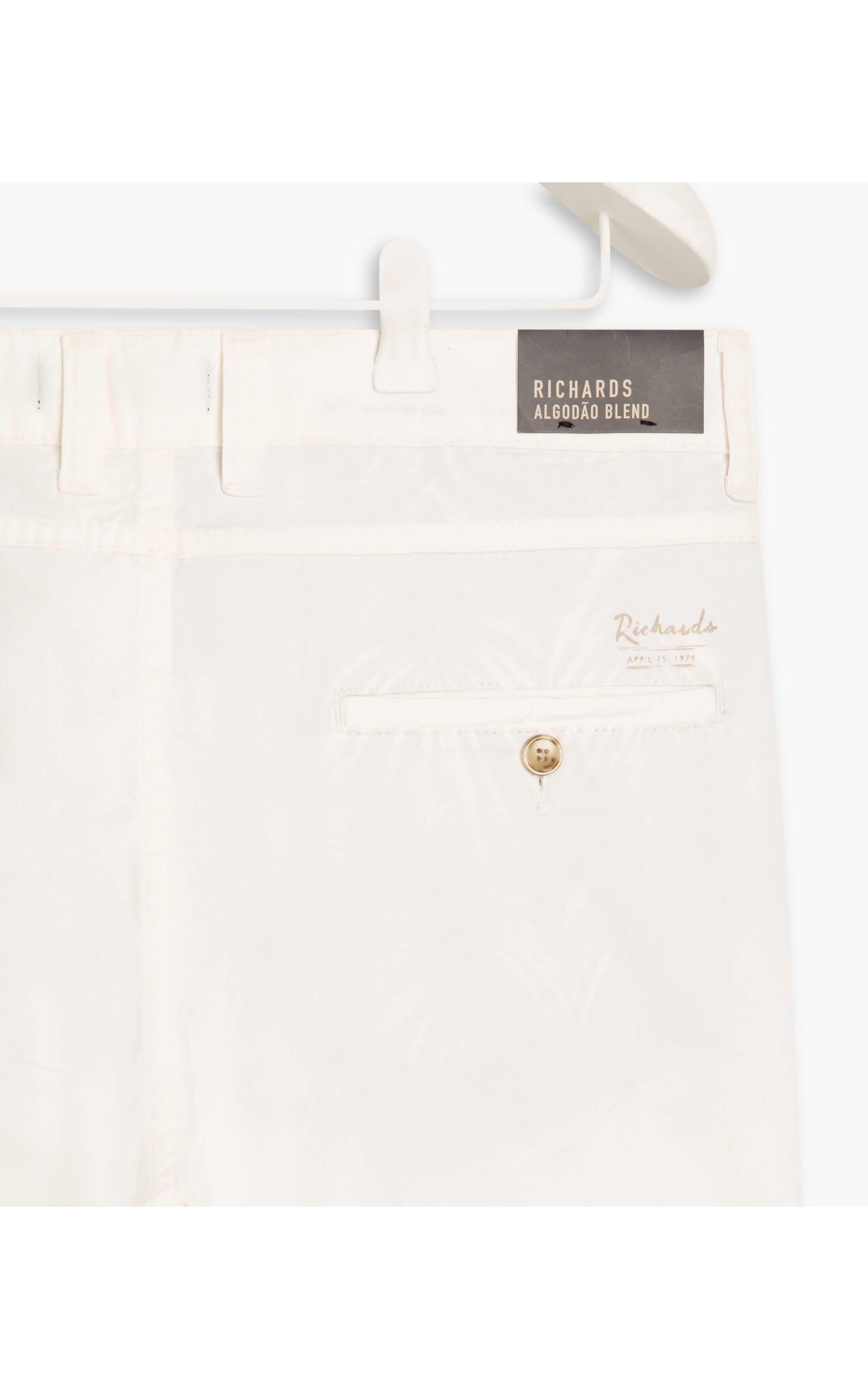 Bermuda Chino Hawaii Off White