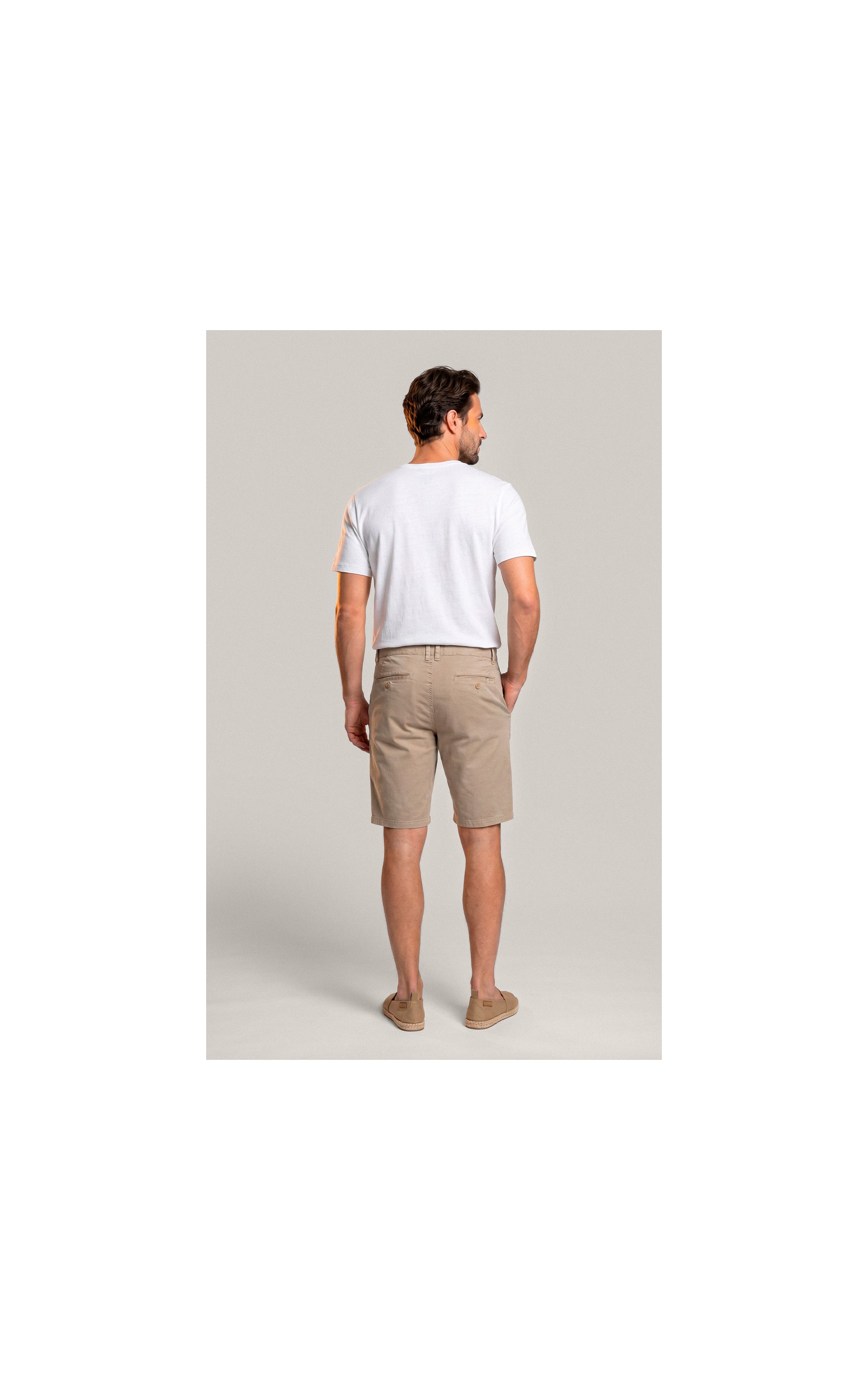 Bermuda Chino Husk