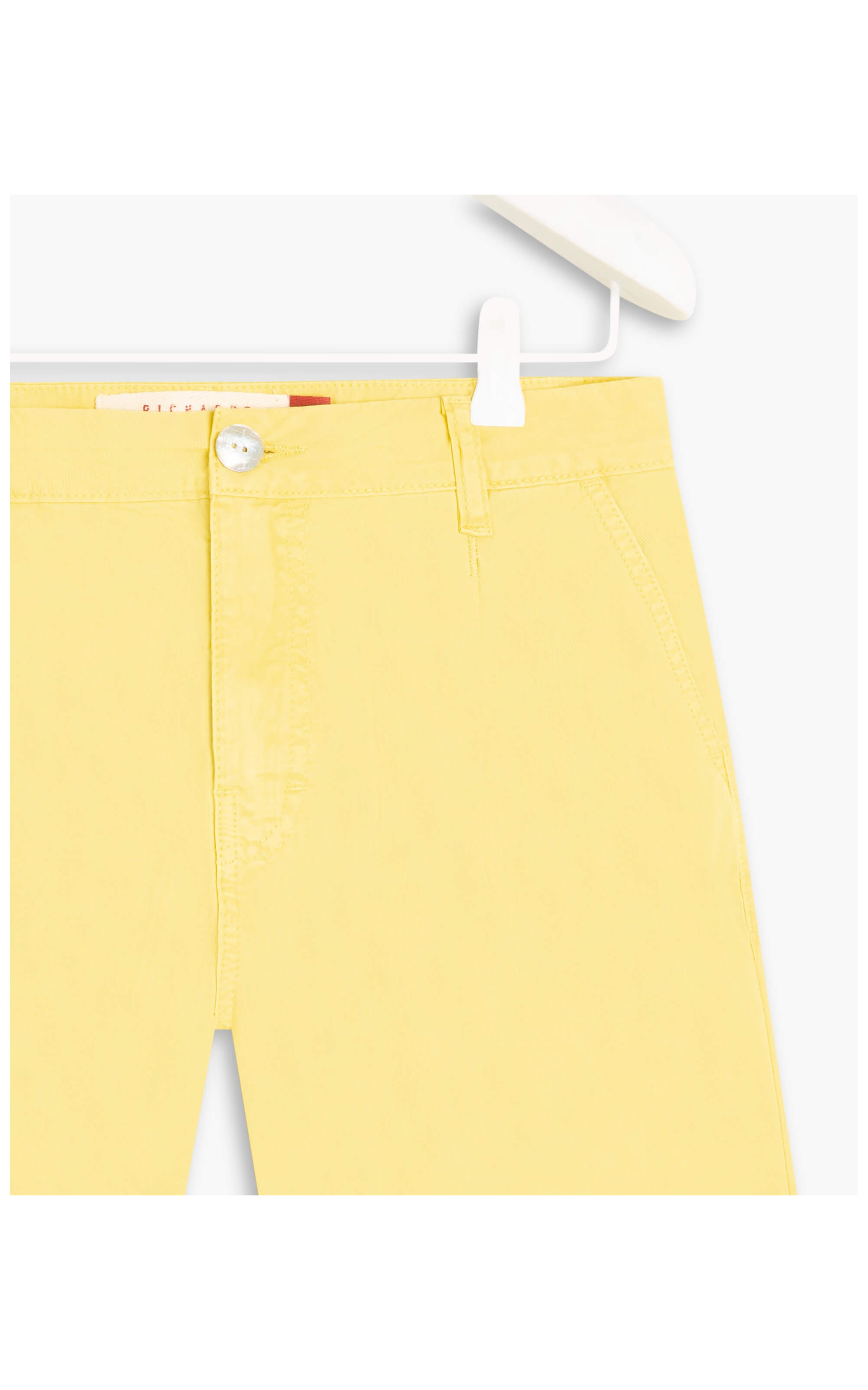 Bermuda Chino Montaigne Amarelo