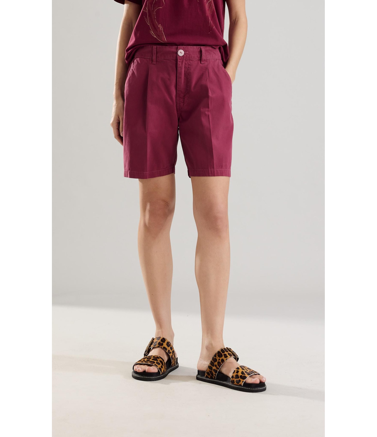 Bermuda Chino Montaigne Magenta