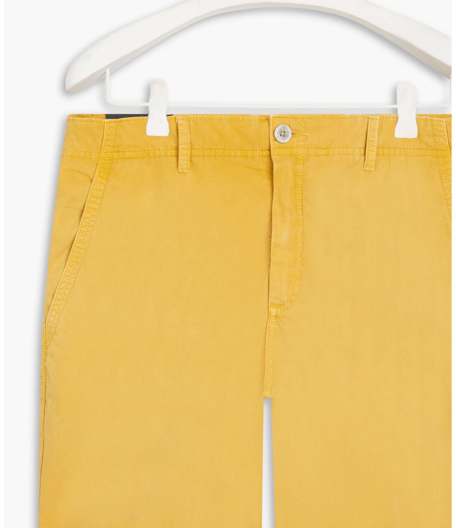 Bermuda Chino Moore Amarelo