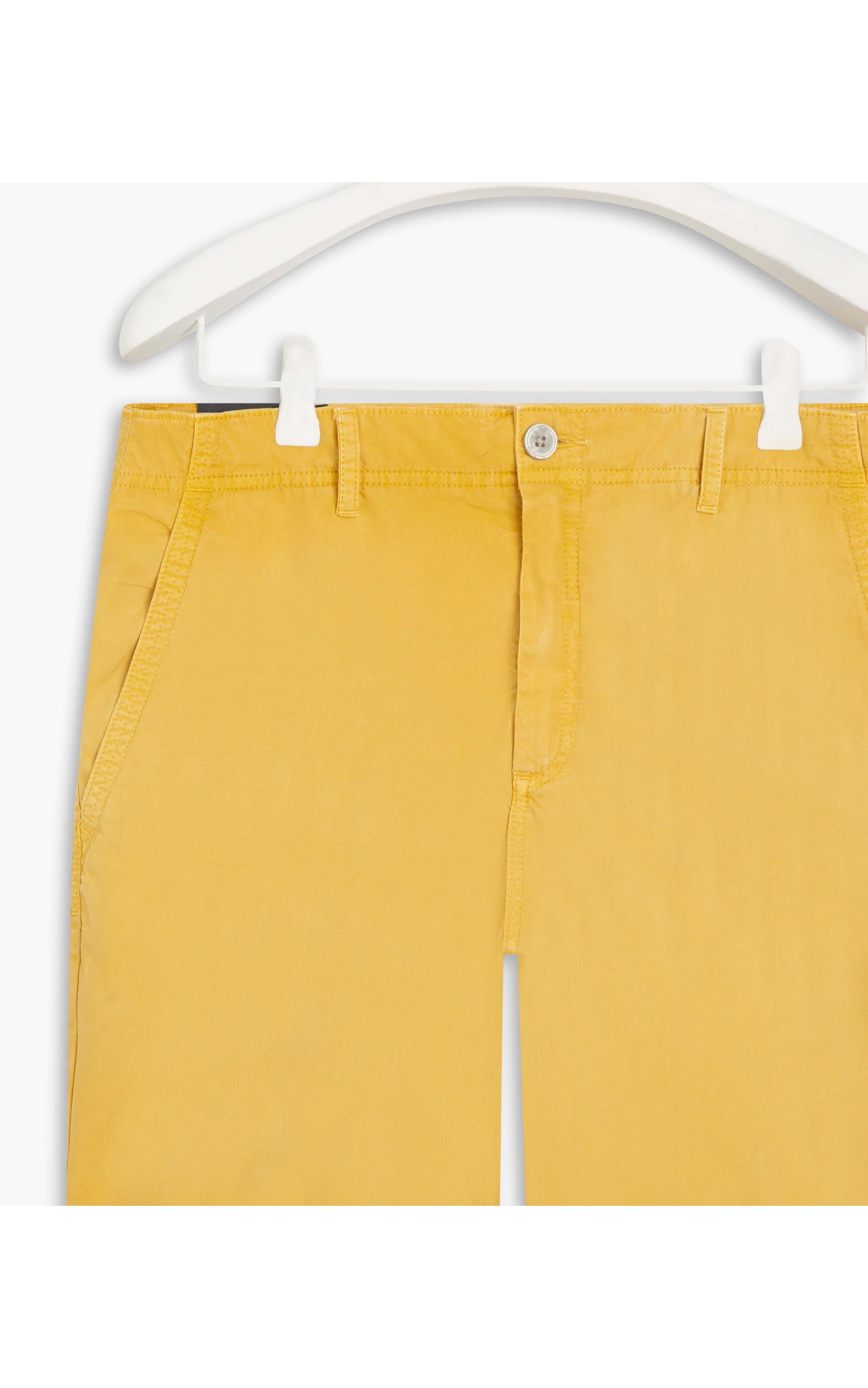 Bermuda Chino Moore Amarelo