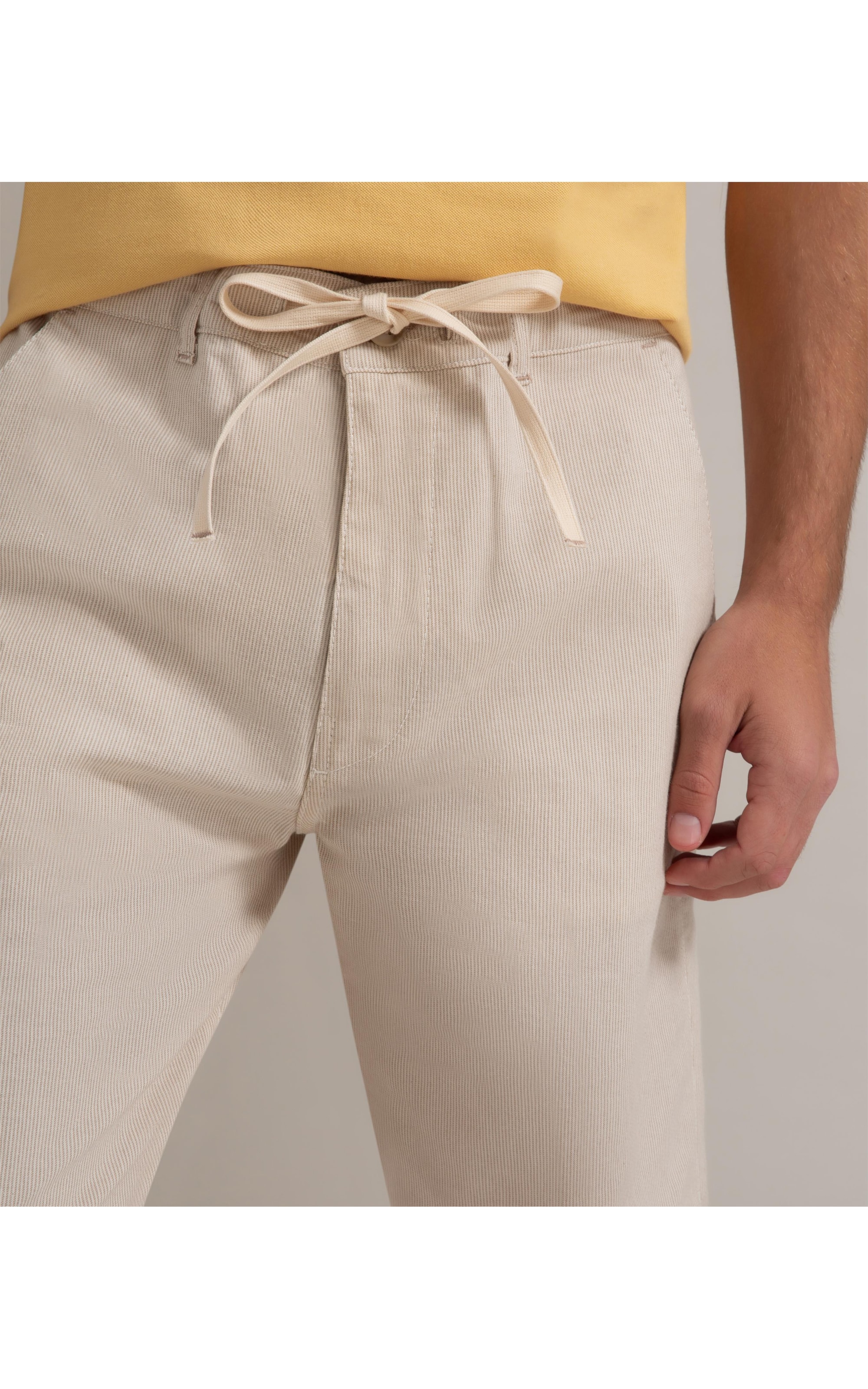 Bermuda Chino Preppy Ft Listrada Off White  C/ Caramelo