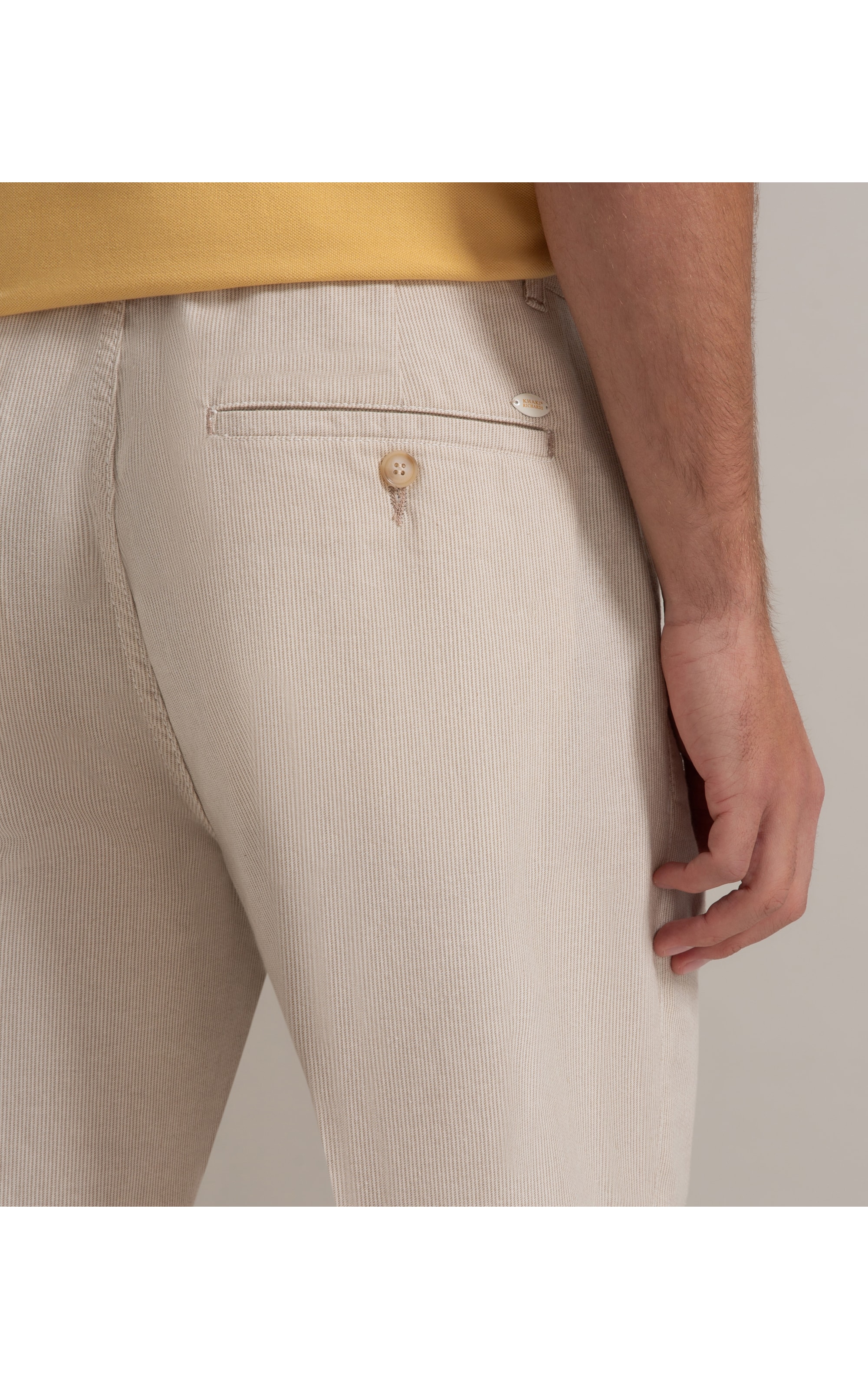 Bermuda Chino Preppy Ft Listrada Off White  C/ Caramelo