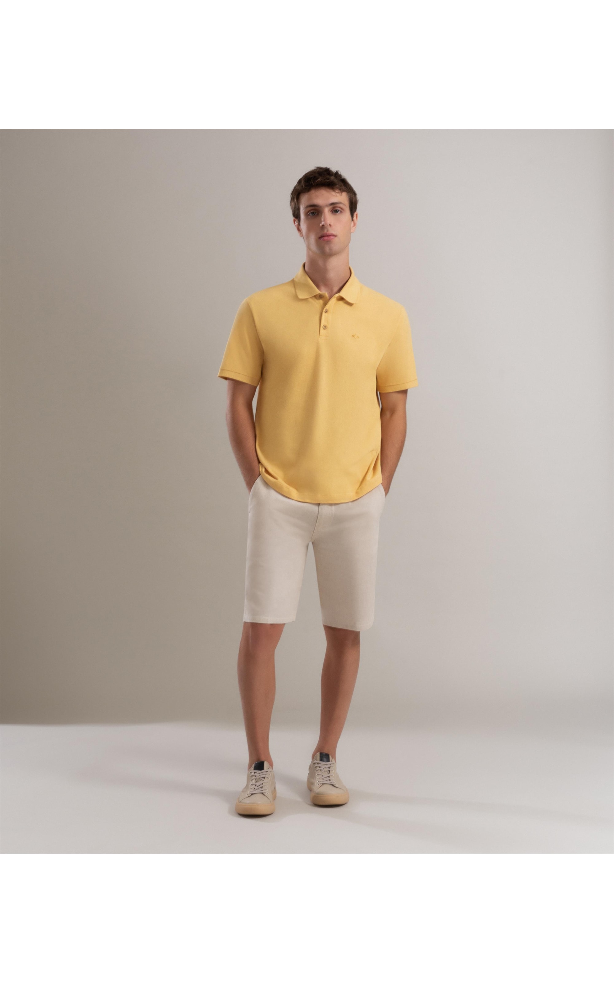 Bermuda Chino Preppy Ft Listrada Off White  C/ Caramelo