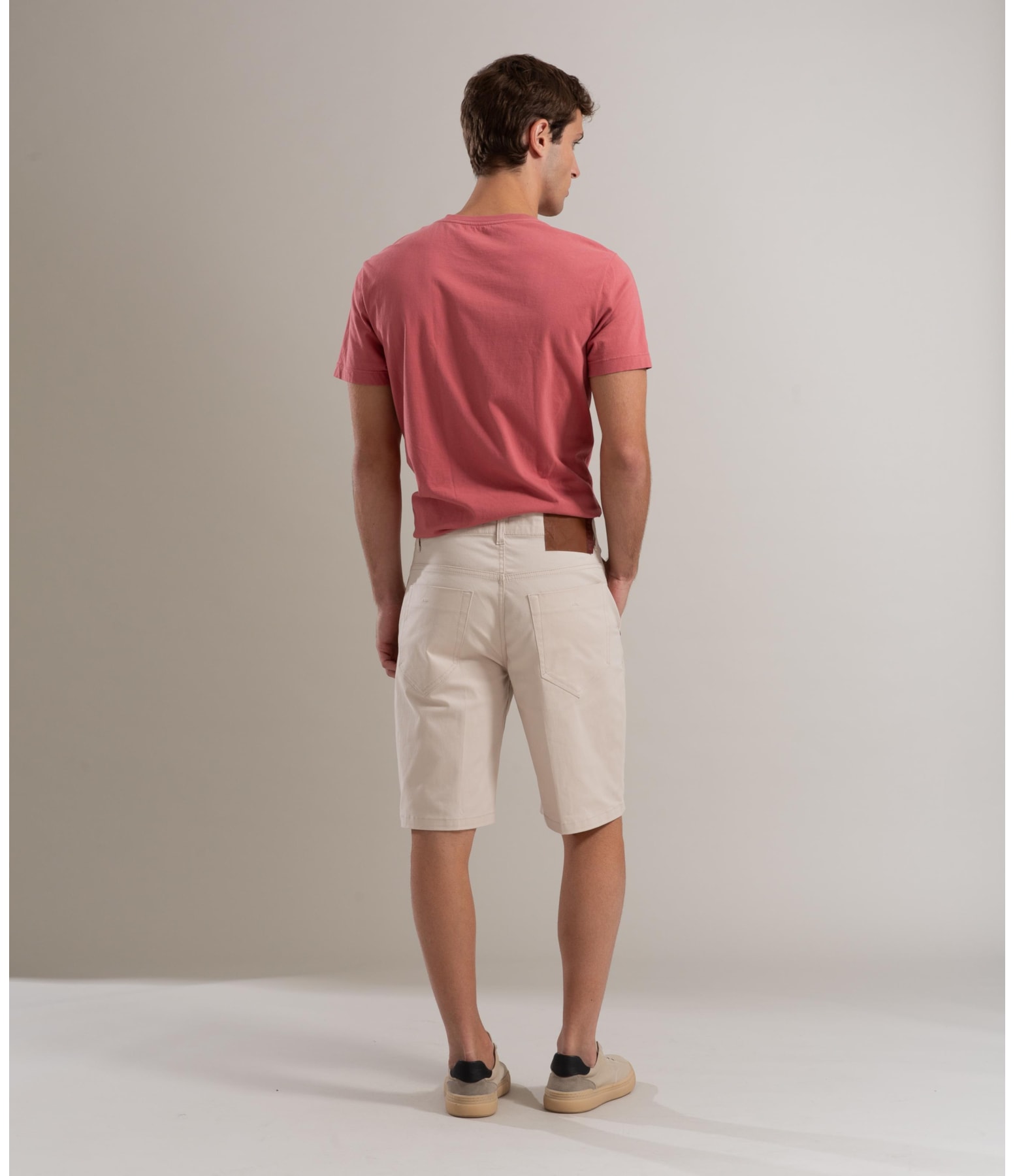 Bermuda Chino Vmp Piece Dye Hibrida Sandy