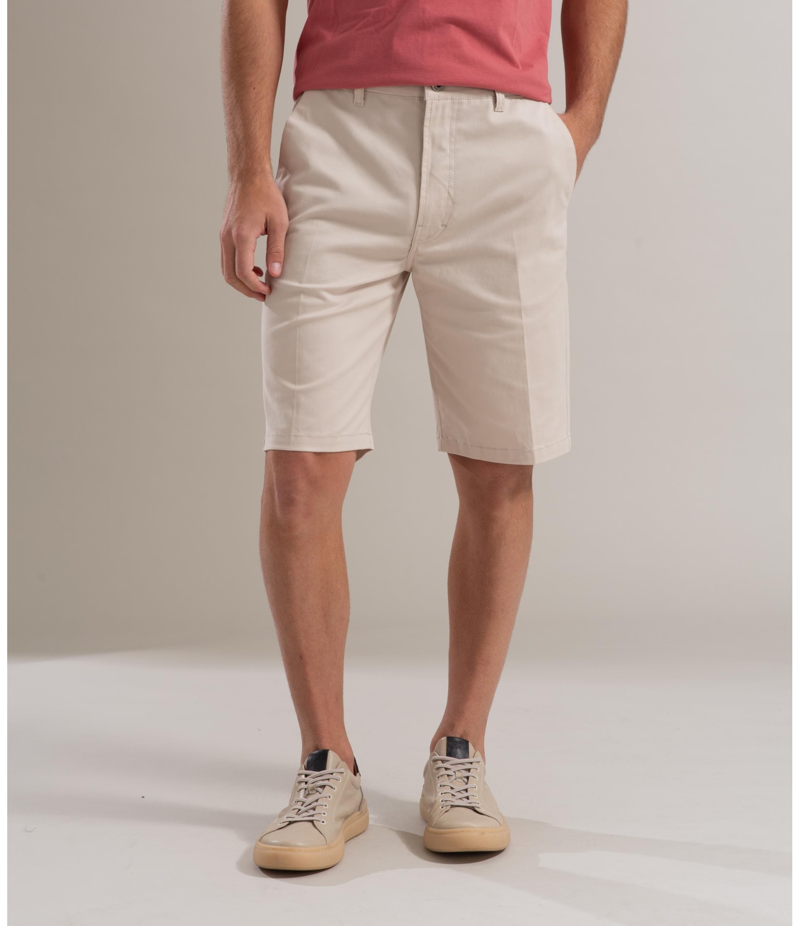 Bermuda Chino Vmp Piece Dye Hibrida Sandy