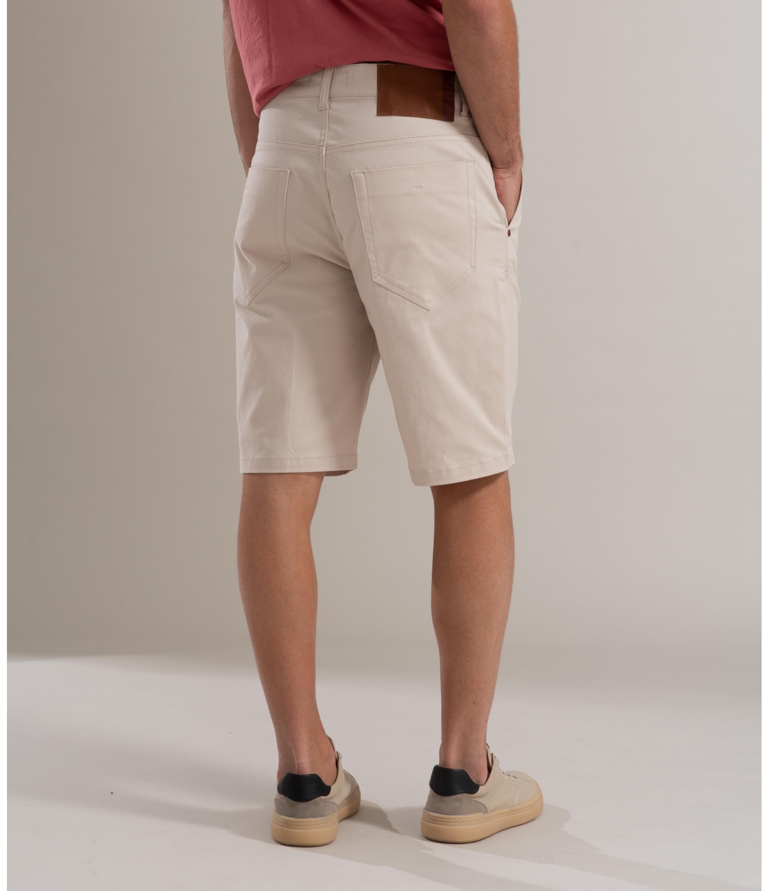 Bermuda Chino Vmp Piece Dye Hibrida Sandy