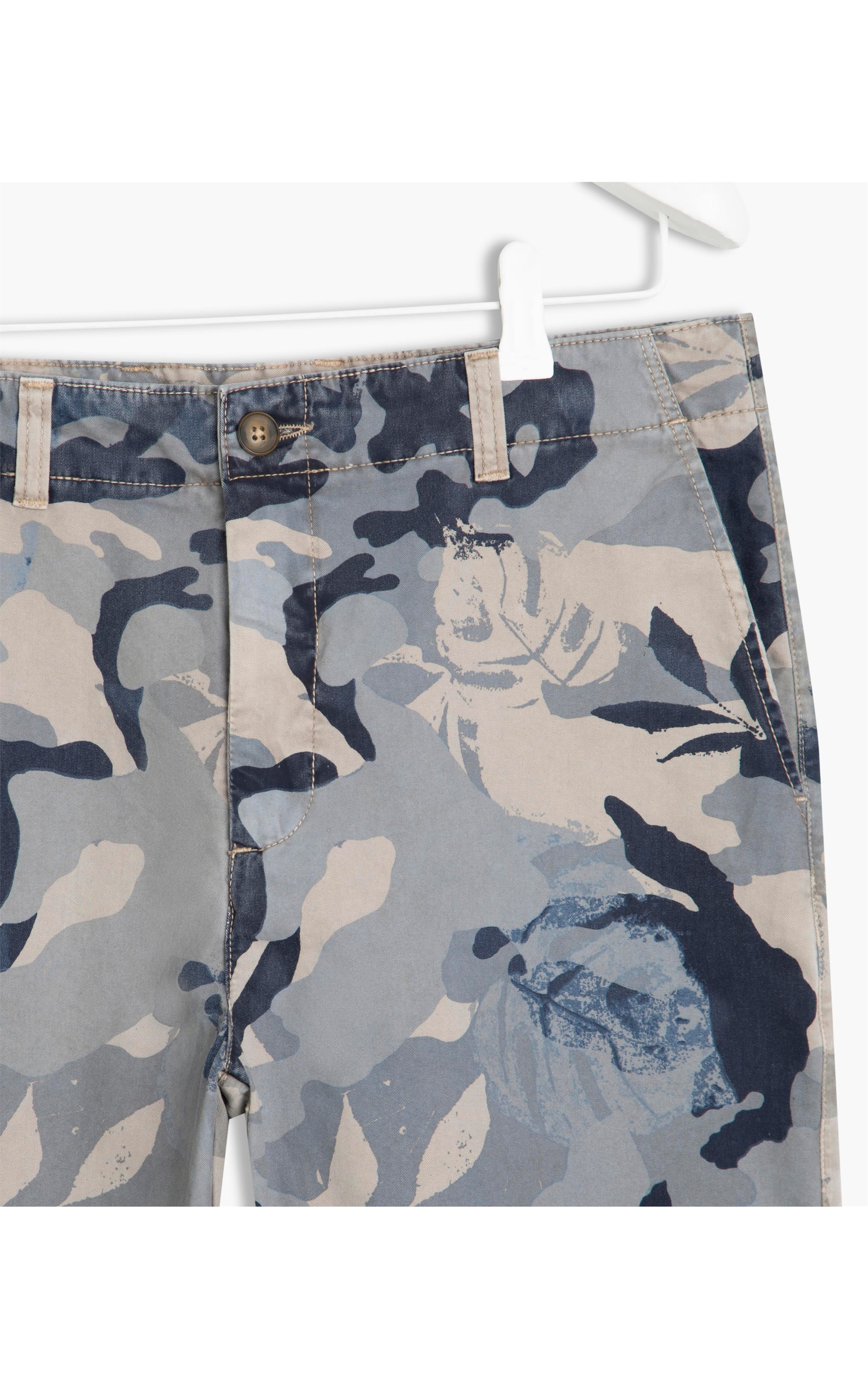 Bermuda Estampa Camuflagem Cinza Medio _P21