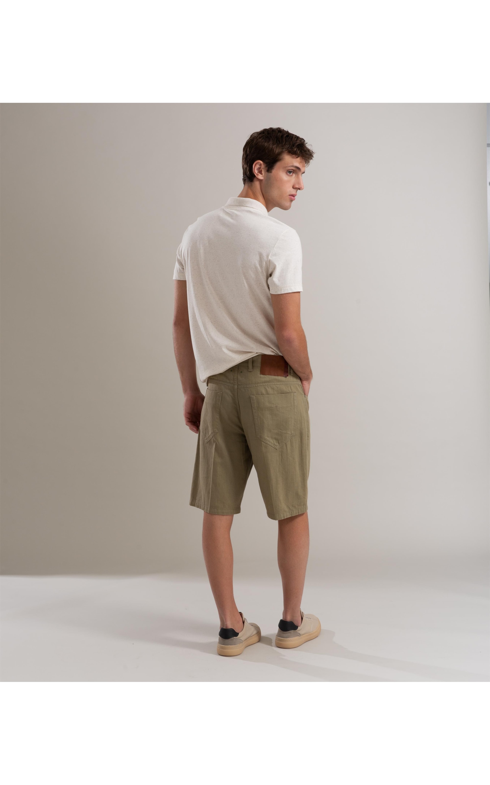 Bermuda Linho  Five Pockets Estonia Verde Militar