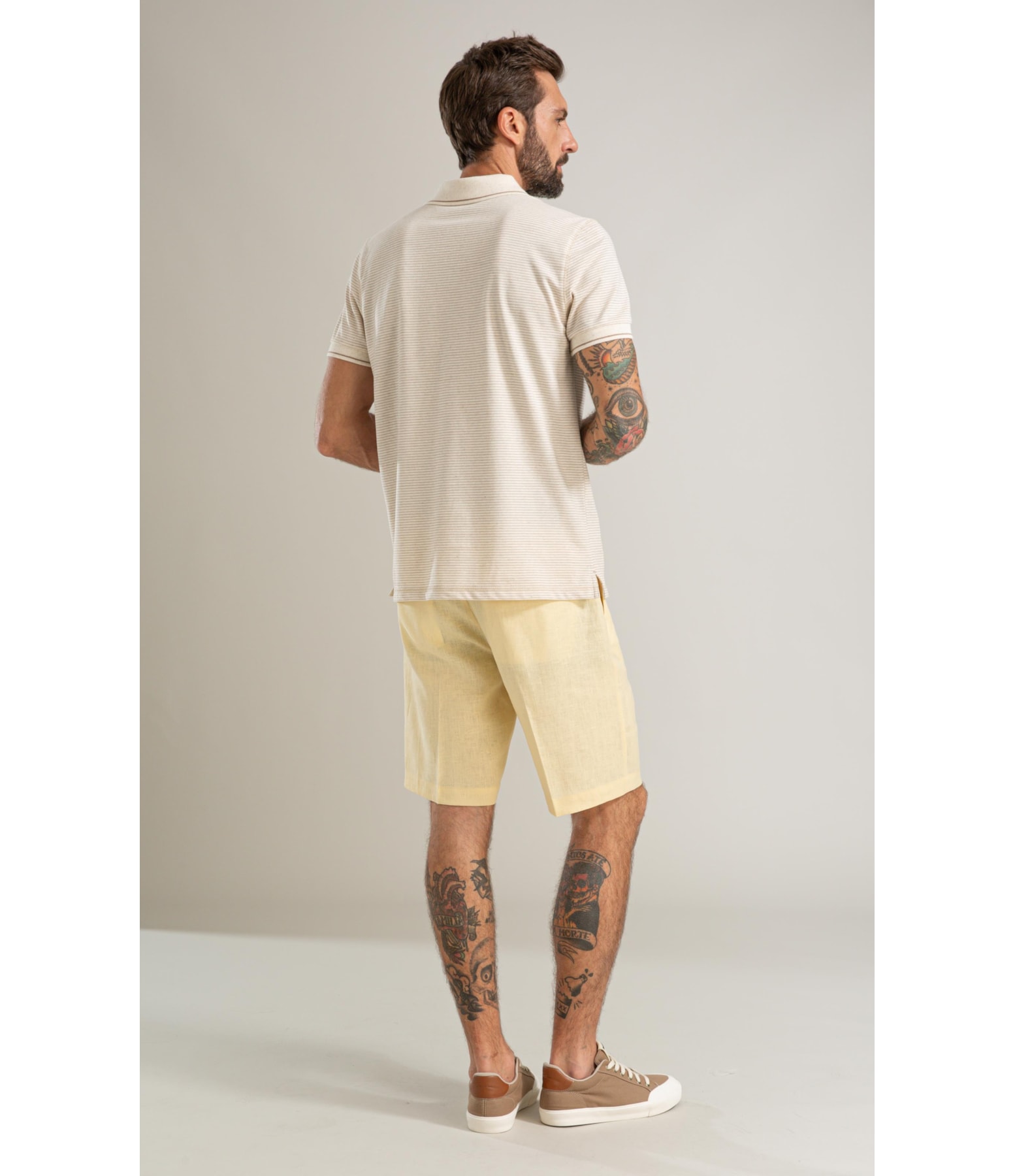 Bermuda  Puro Linho Long  Liso Amarelo Claro