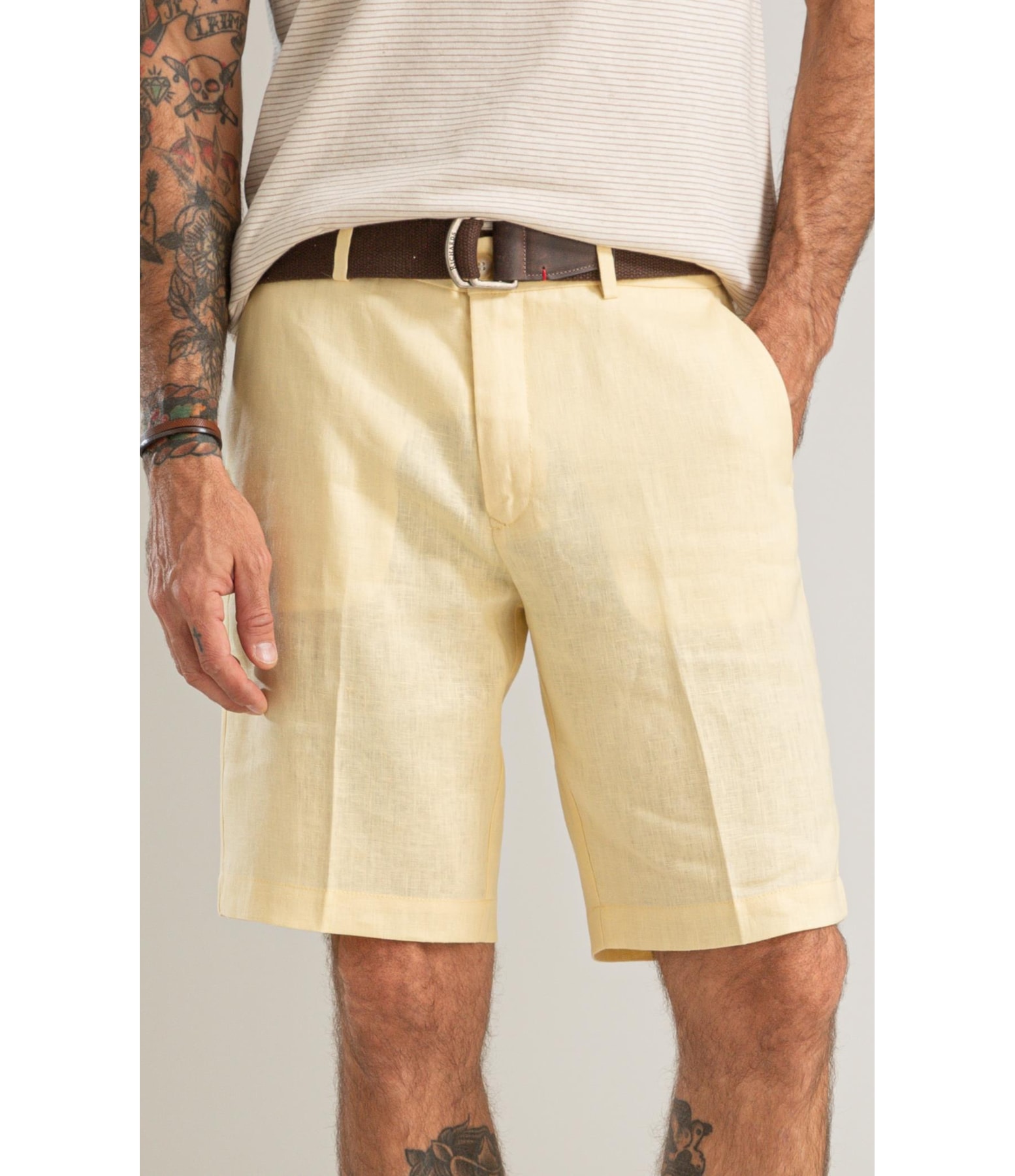 Bermuda  Puro Linho Long  Liso Amarelo Claro
