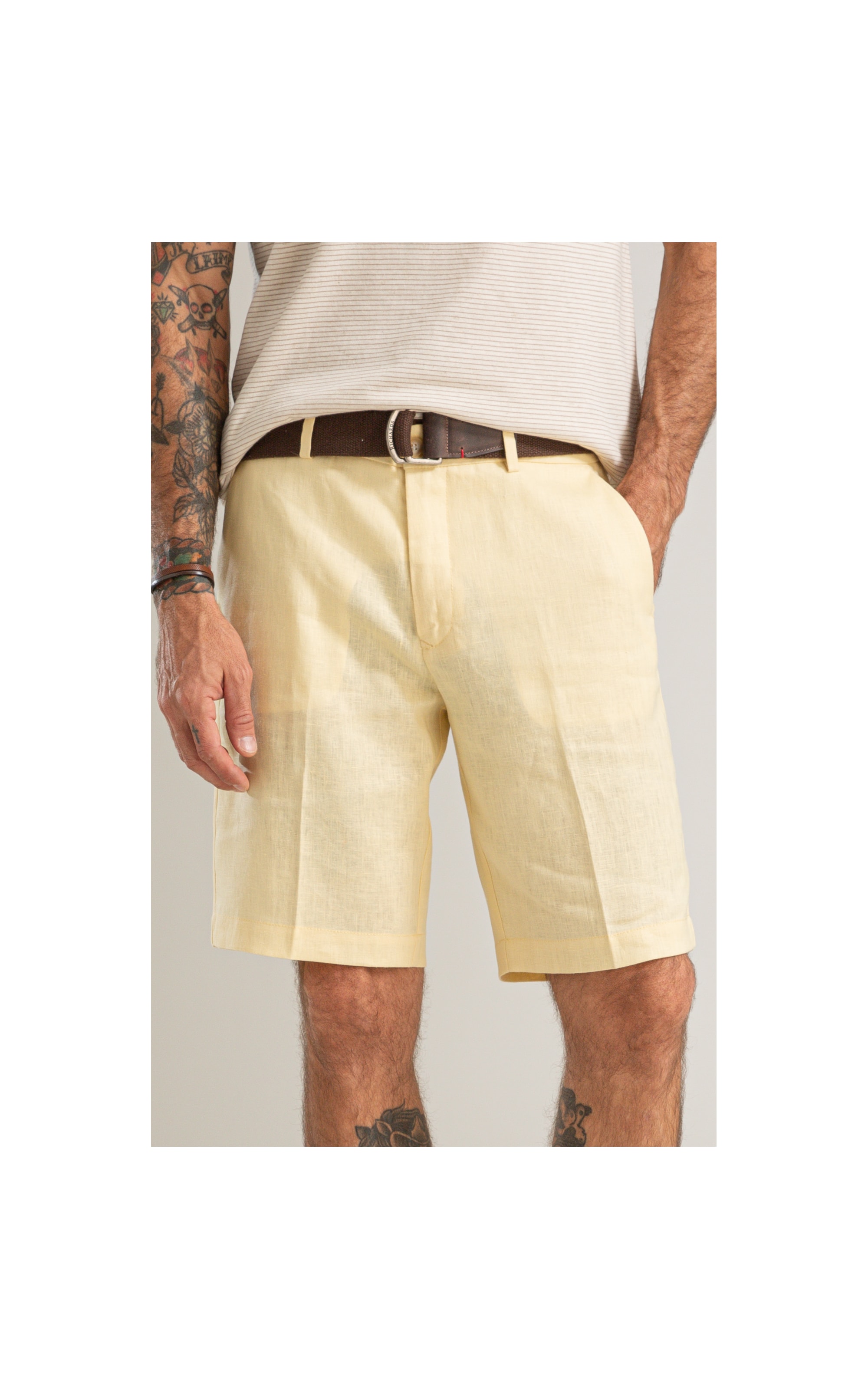 Bermuda  Puro Linho Long  Liso Amarelo Claro