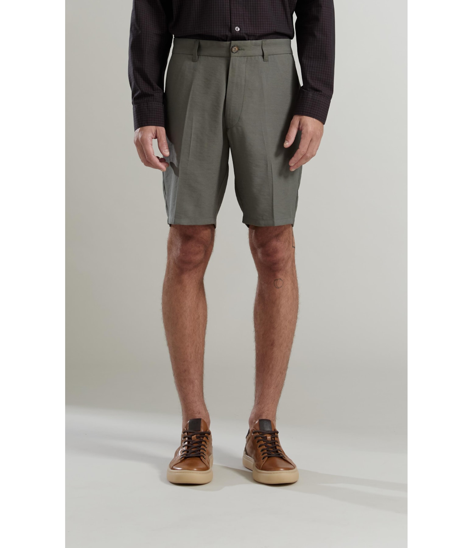 Bermuda Texture Washed Arena Verde Oliva