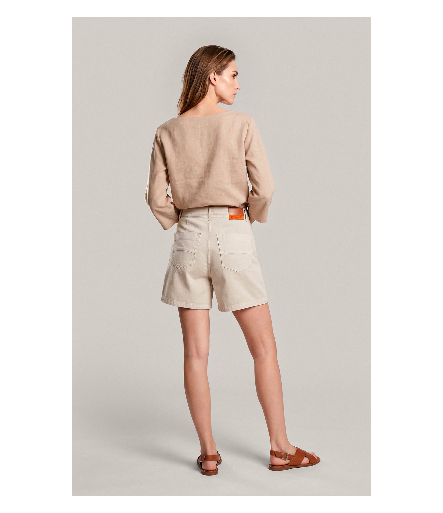 Blusa Amalia Puro Linho Caqui