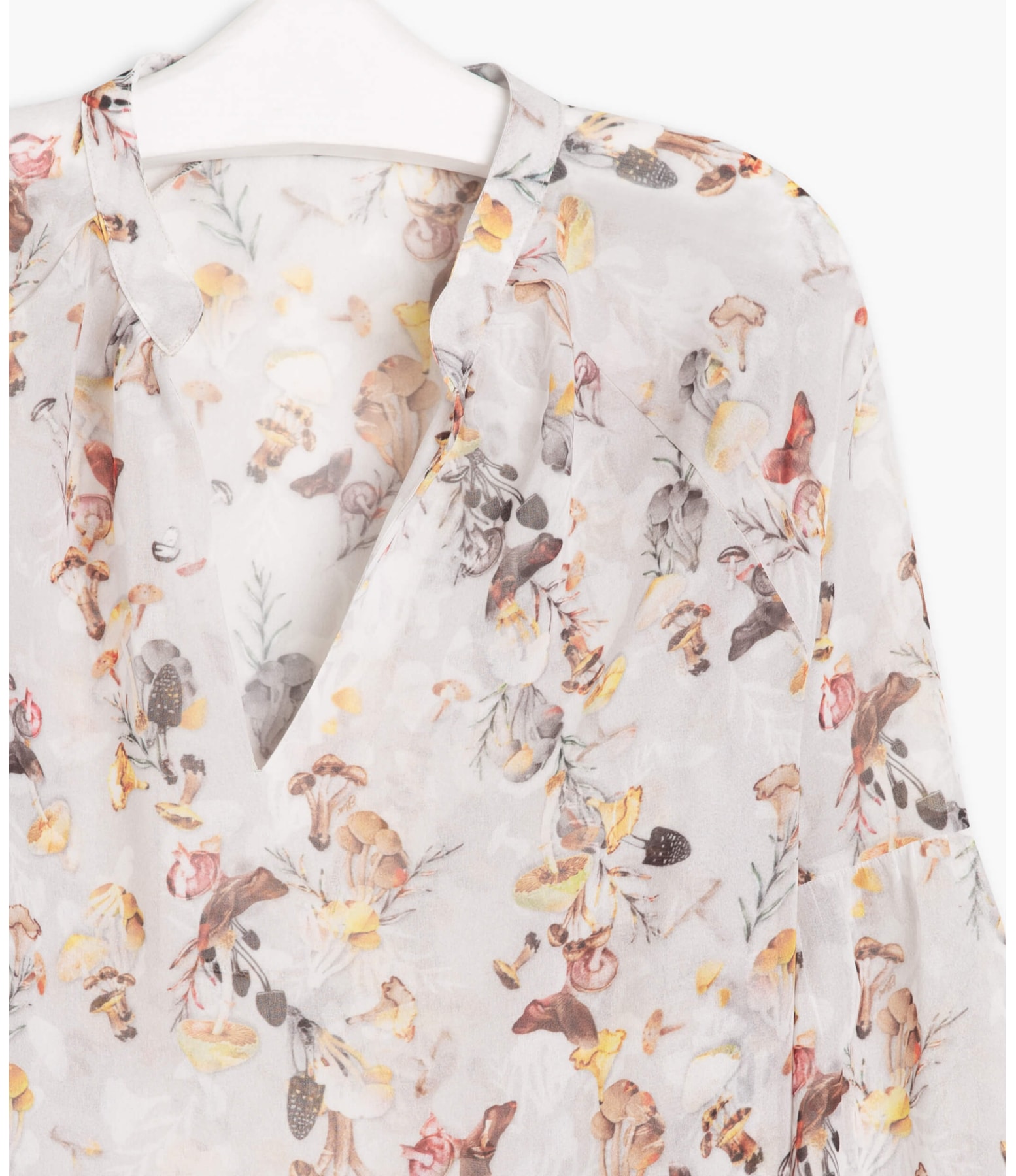 Blusa Cape Est. Flower Drops Natural