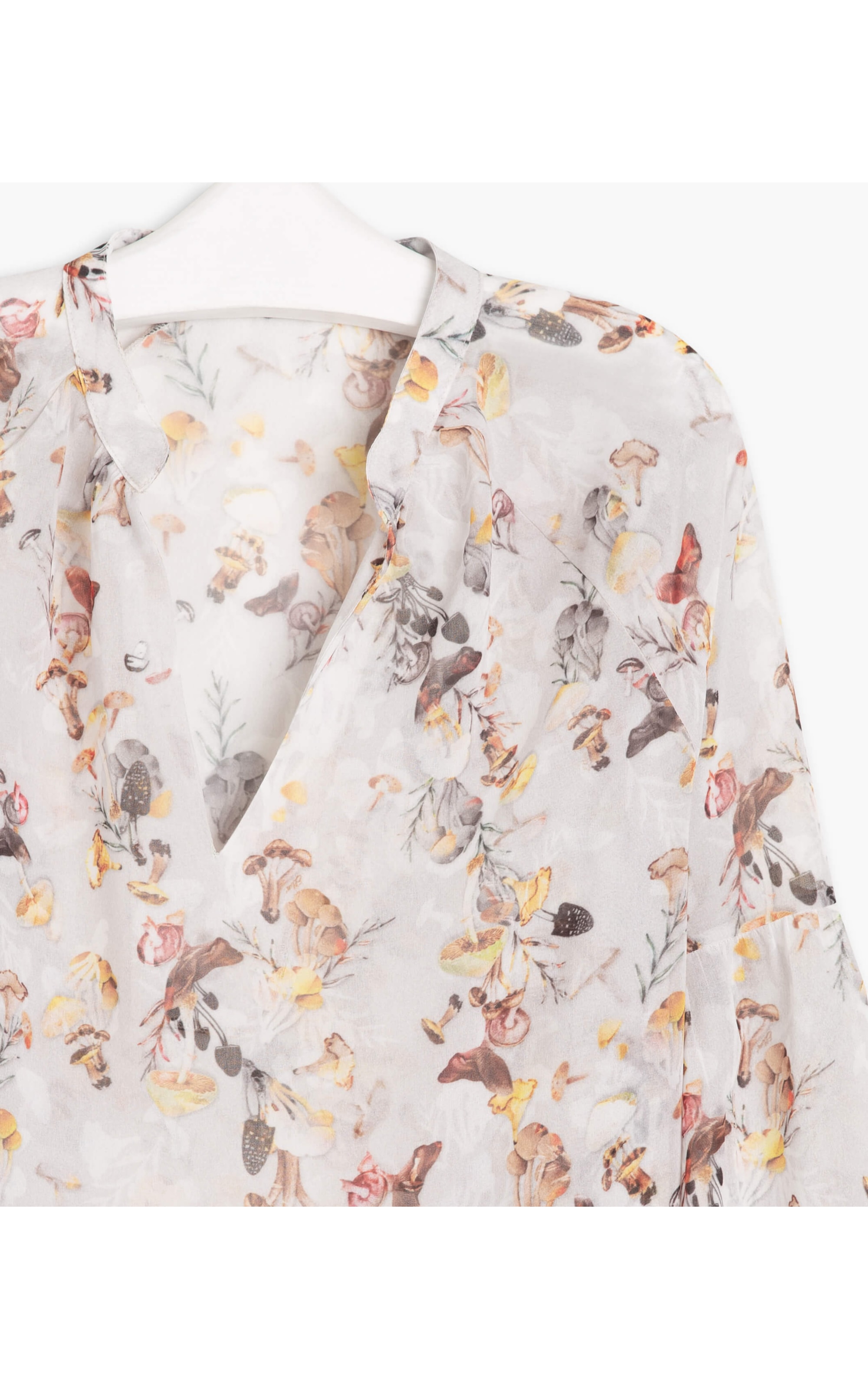 Blusa Cape Est. Flower Drops Natural