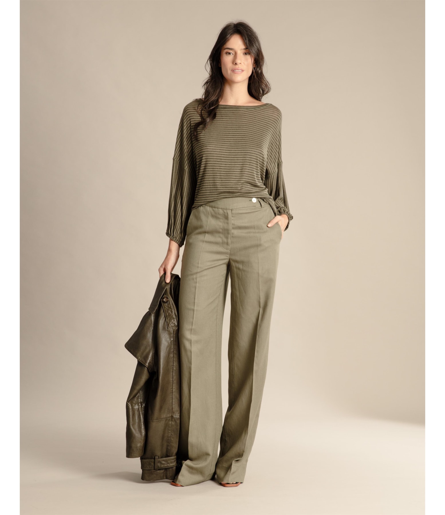 Blusa Kanna Listrada Verde Militar