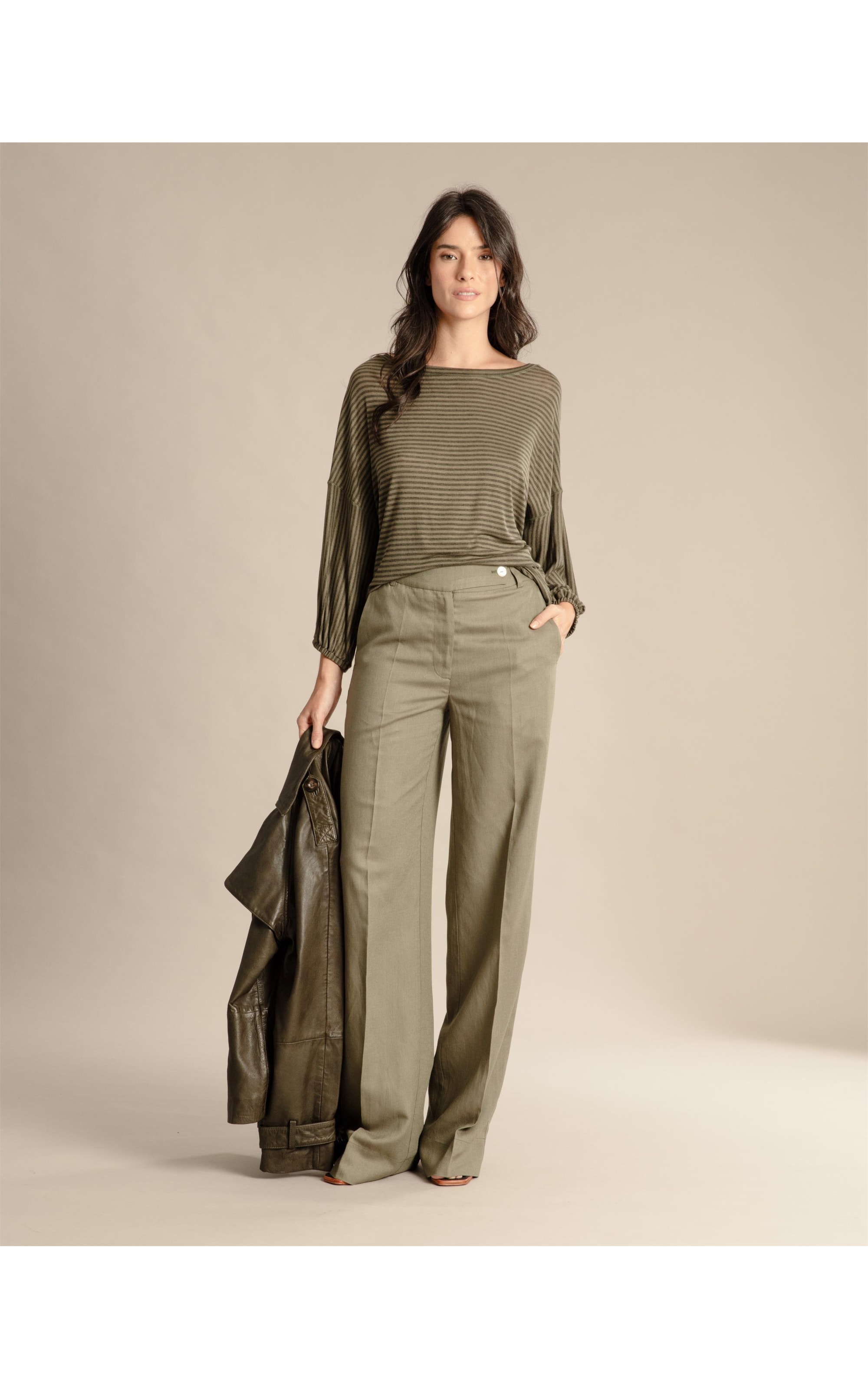 Blusa Kanna Listrada Verde Militar